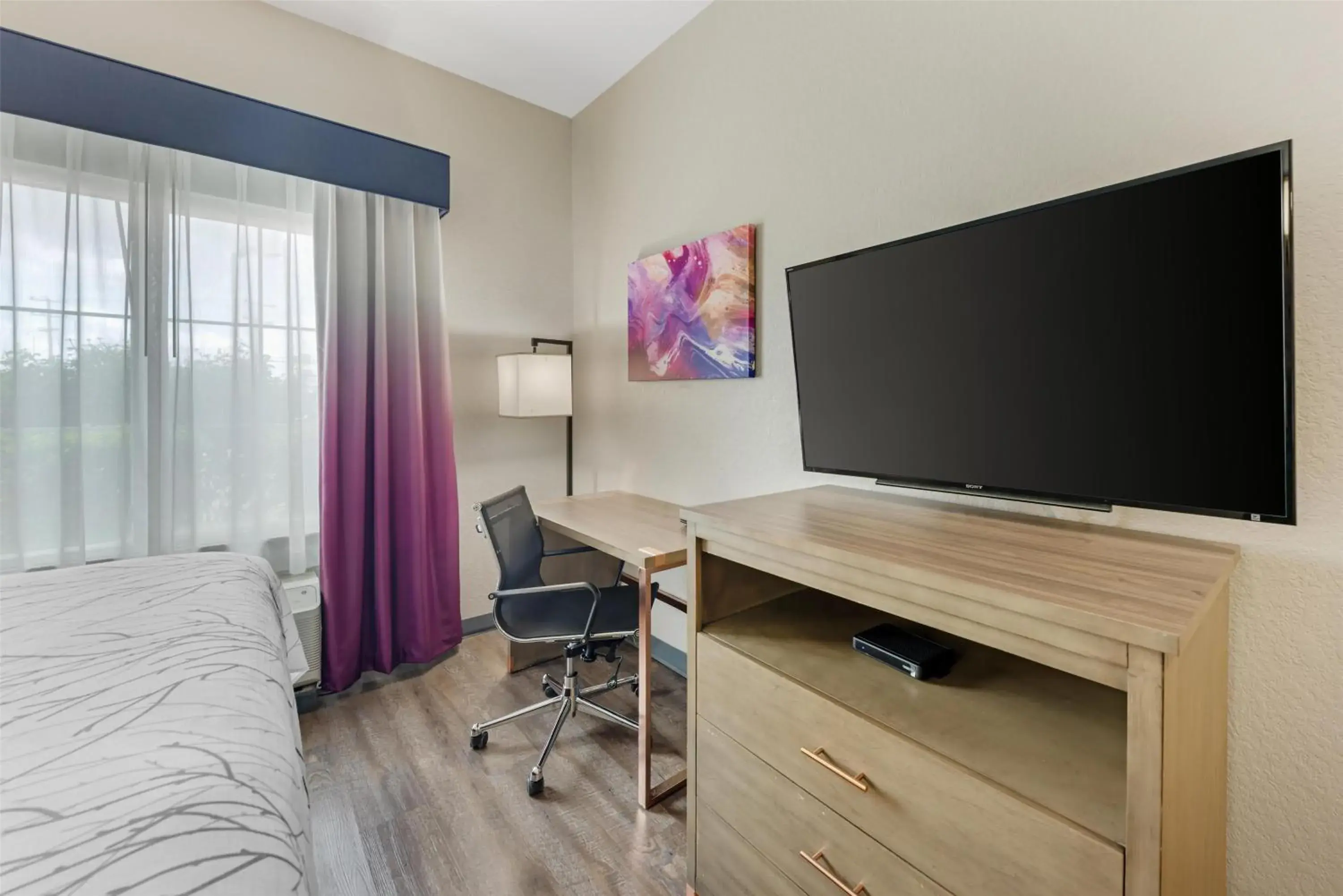 Bedroom, Bed in Best Western Plus San Antonio East Inn & Suites Bedroom, Bed in Best Western Plus San Antonio East Inn & Suites