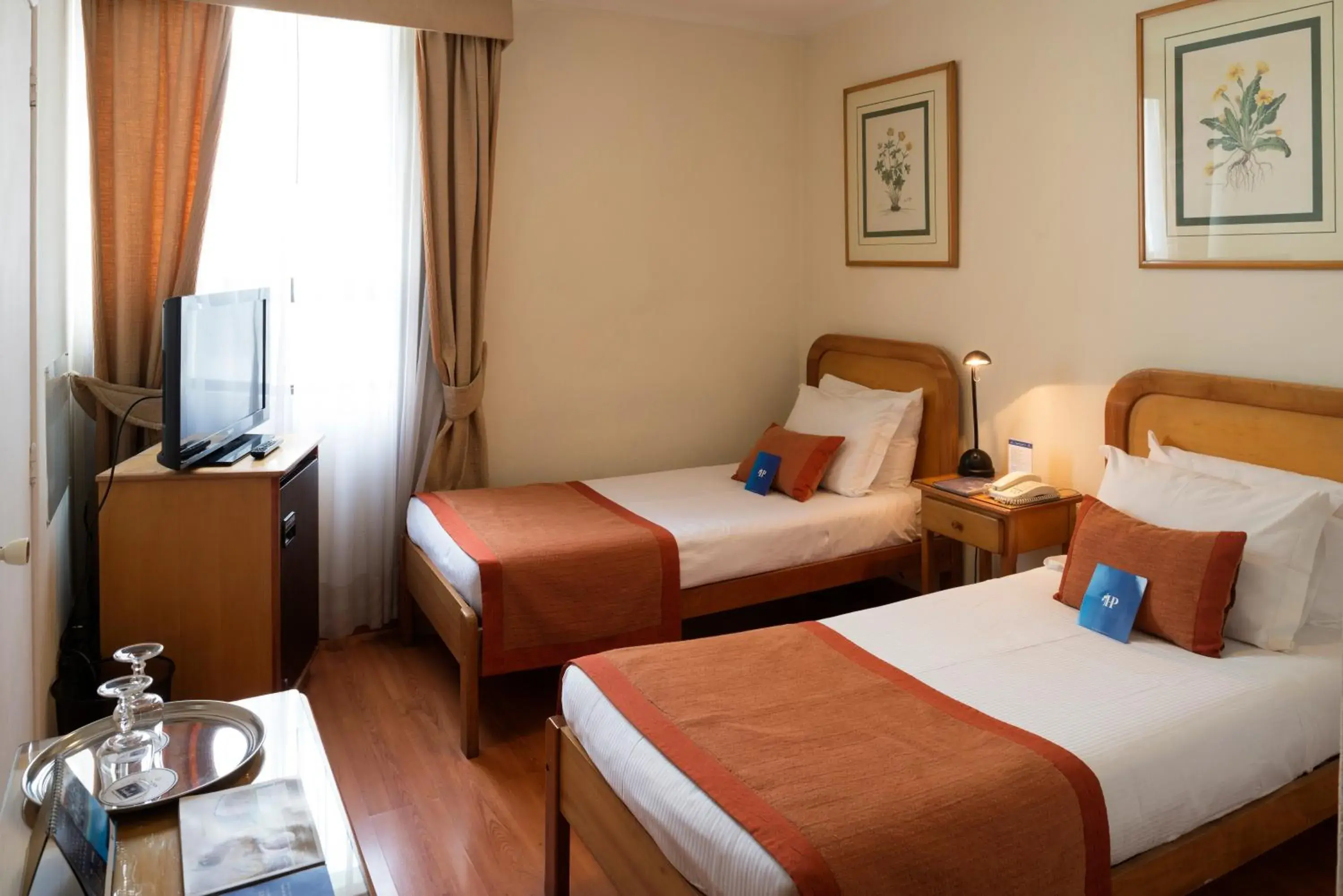 Standard Twin Room 12 mt2 in Hotel Presidente Standard Twin Room 12 mt2 in Hotel Presidente