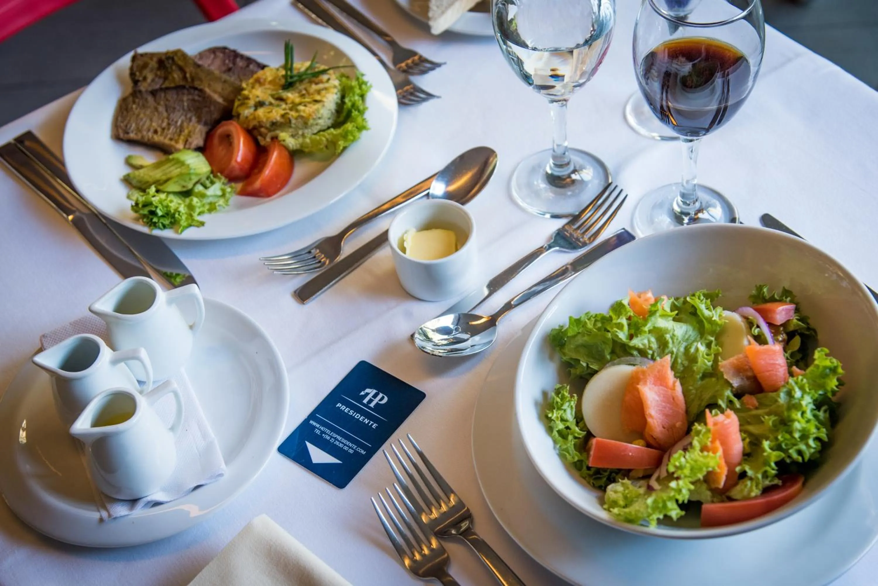 Restaurant/places to eat in Hotel Presidente