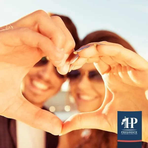 People in Hotel Presidente