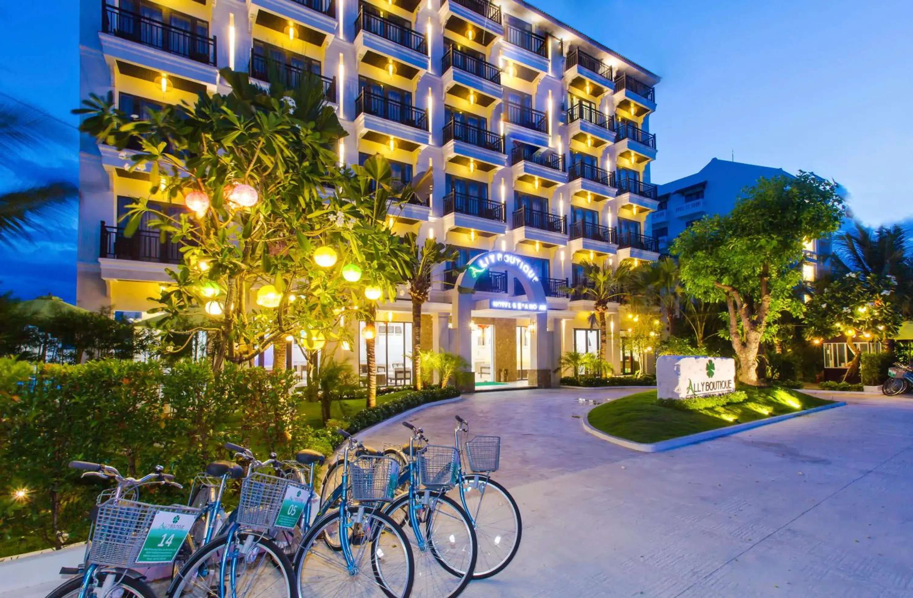 Facade/entrance in Ally Beach Boutique Hotel Hoian Facade/entrance in Ally Beach Boutique Hotel Hoian