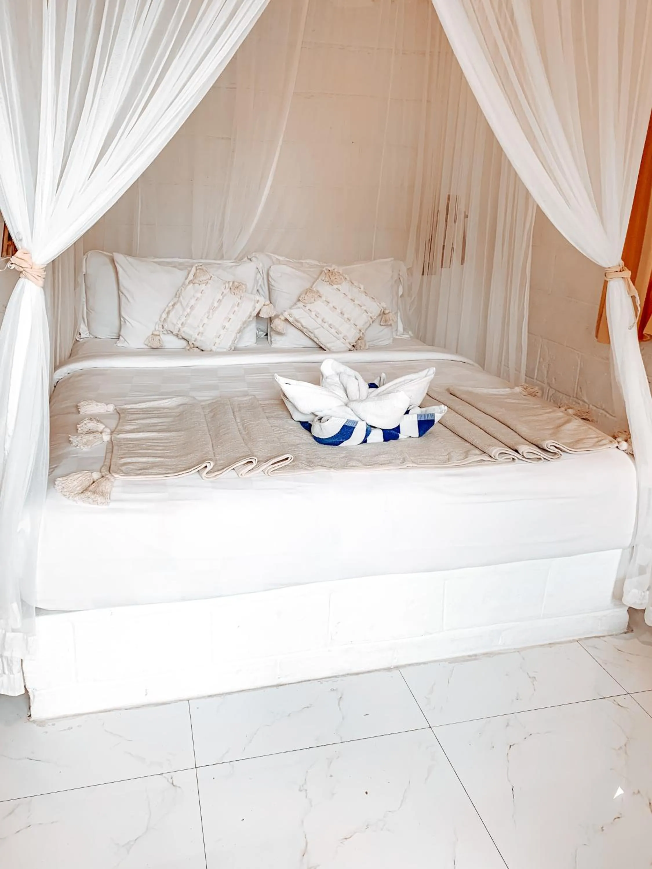 Bed in Uluwatu Breeze Village