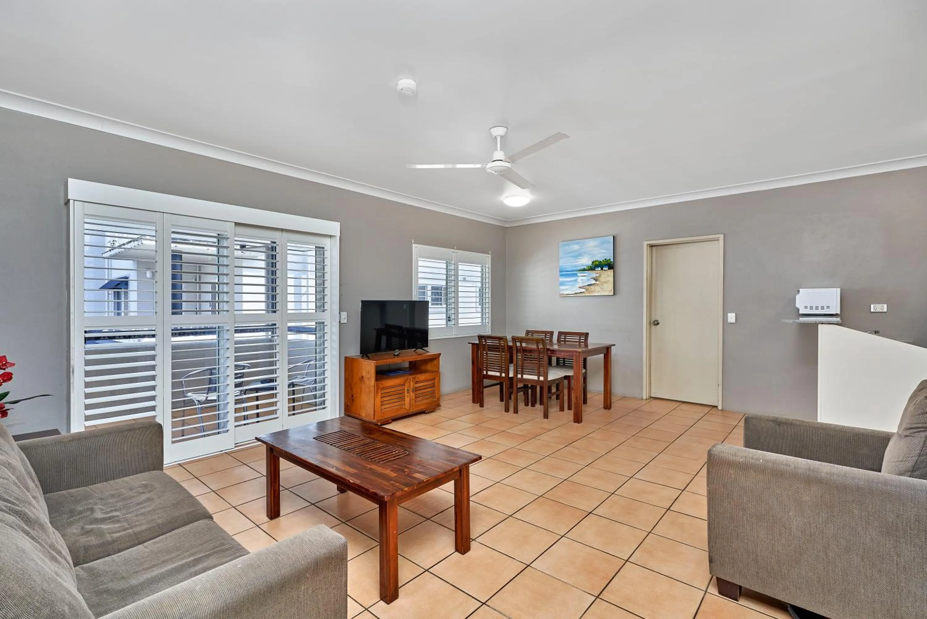 Living room in Cairns Reef Apartments & Motel