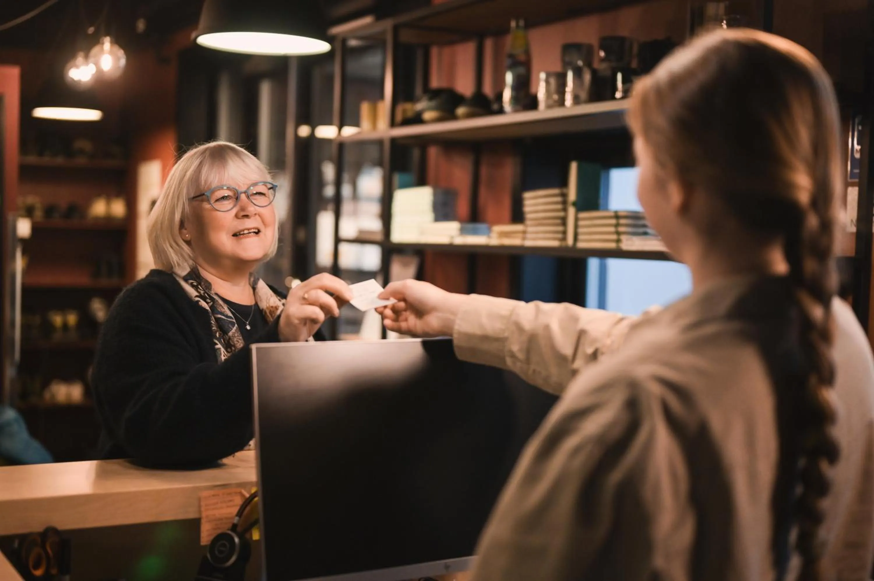 Lobby or reception in Svalbard Hotell | The Vault