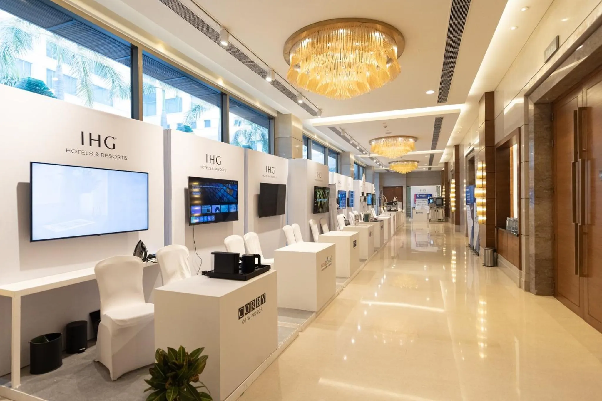 Meeting/conference room in Crowne Plaza Today Gurugram by IHG