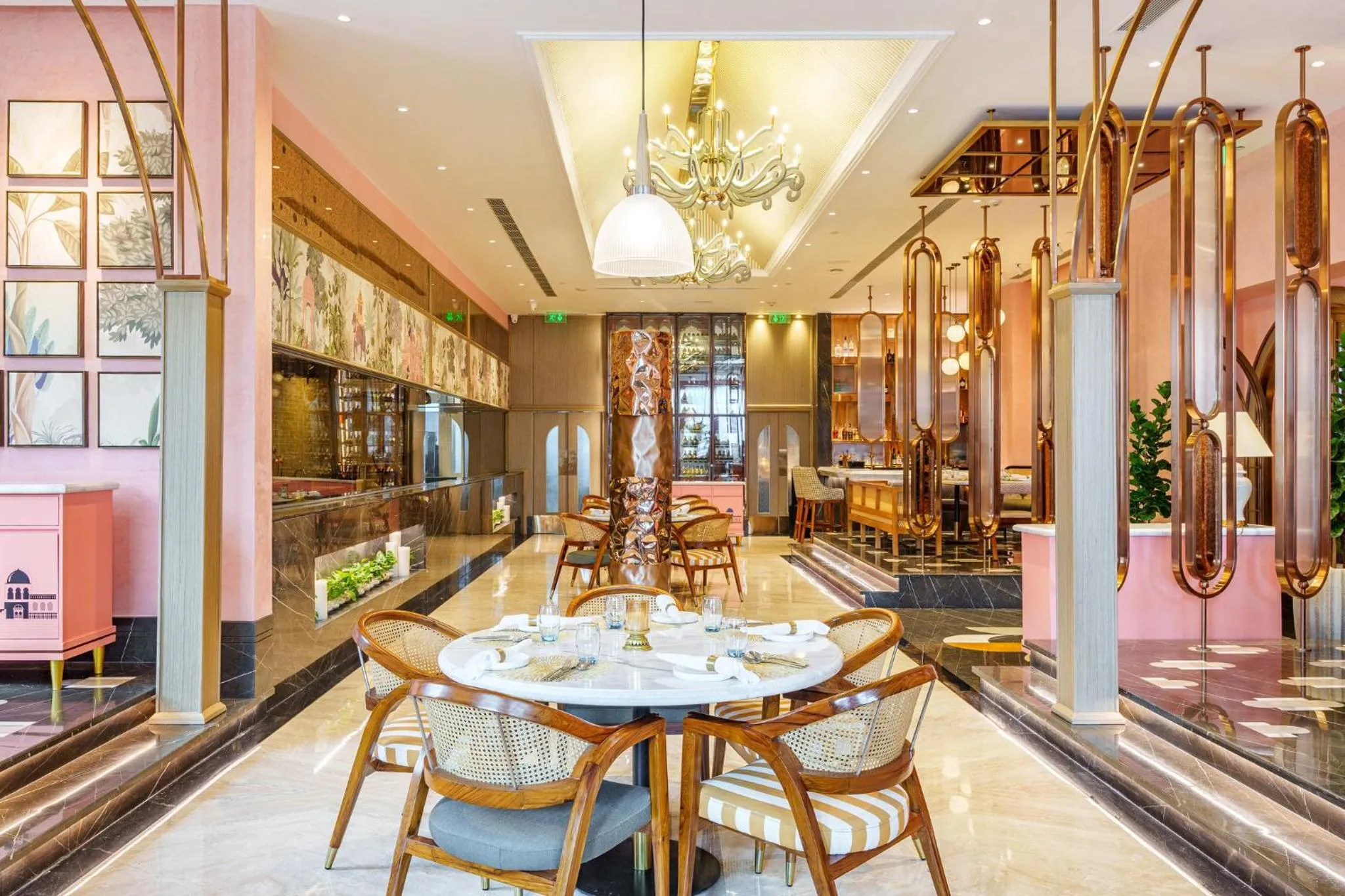 Restaurant/places to eat in Crowne Plaza Today Gurugram by IHG