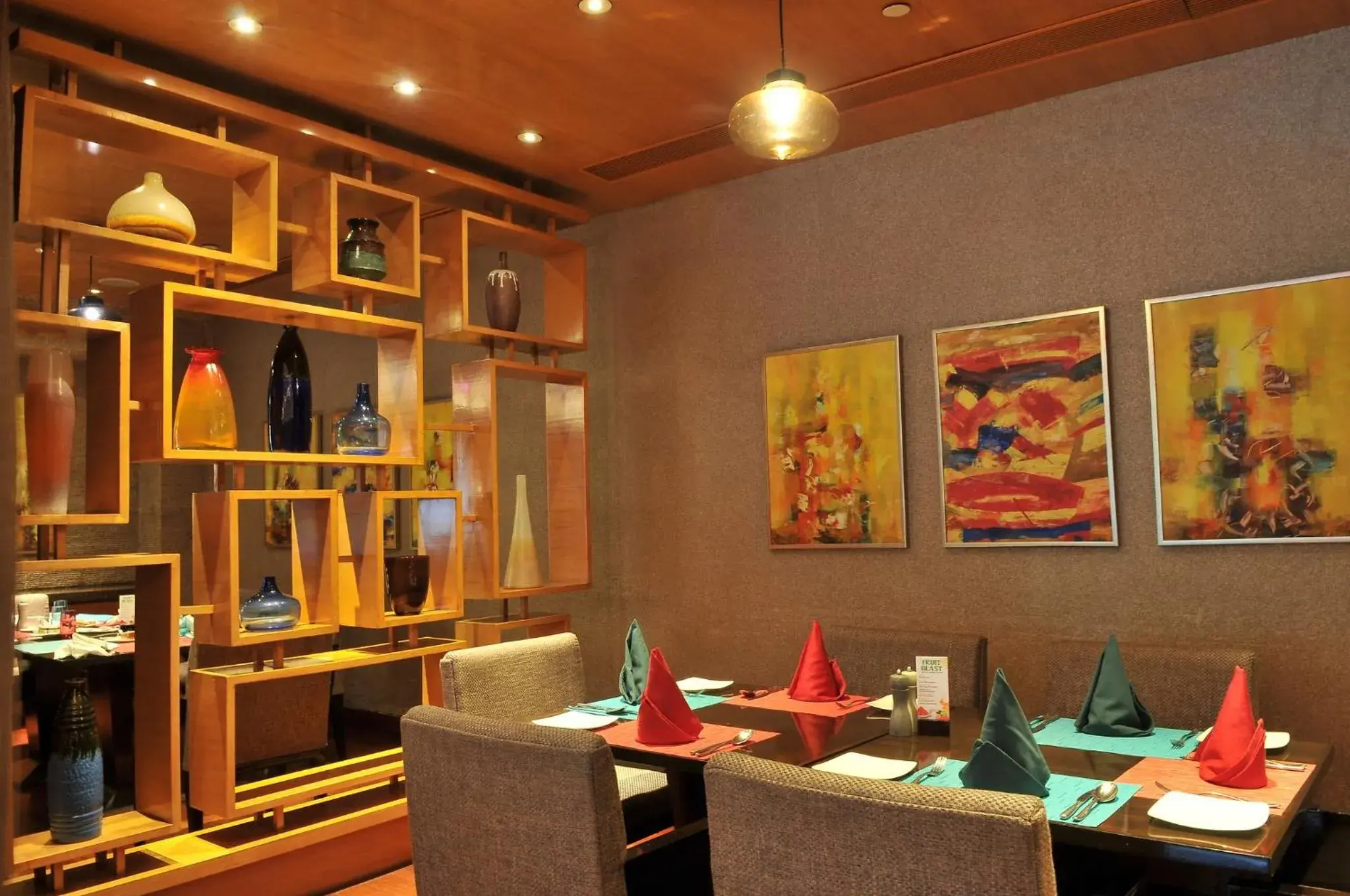 Restaurant/places to eat in Crowne Plaza Today Gurugram by IHG Restaurant/places to eat in Crowne Plaza Today Gurugram by IHG