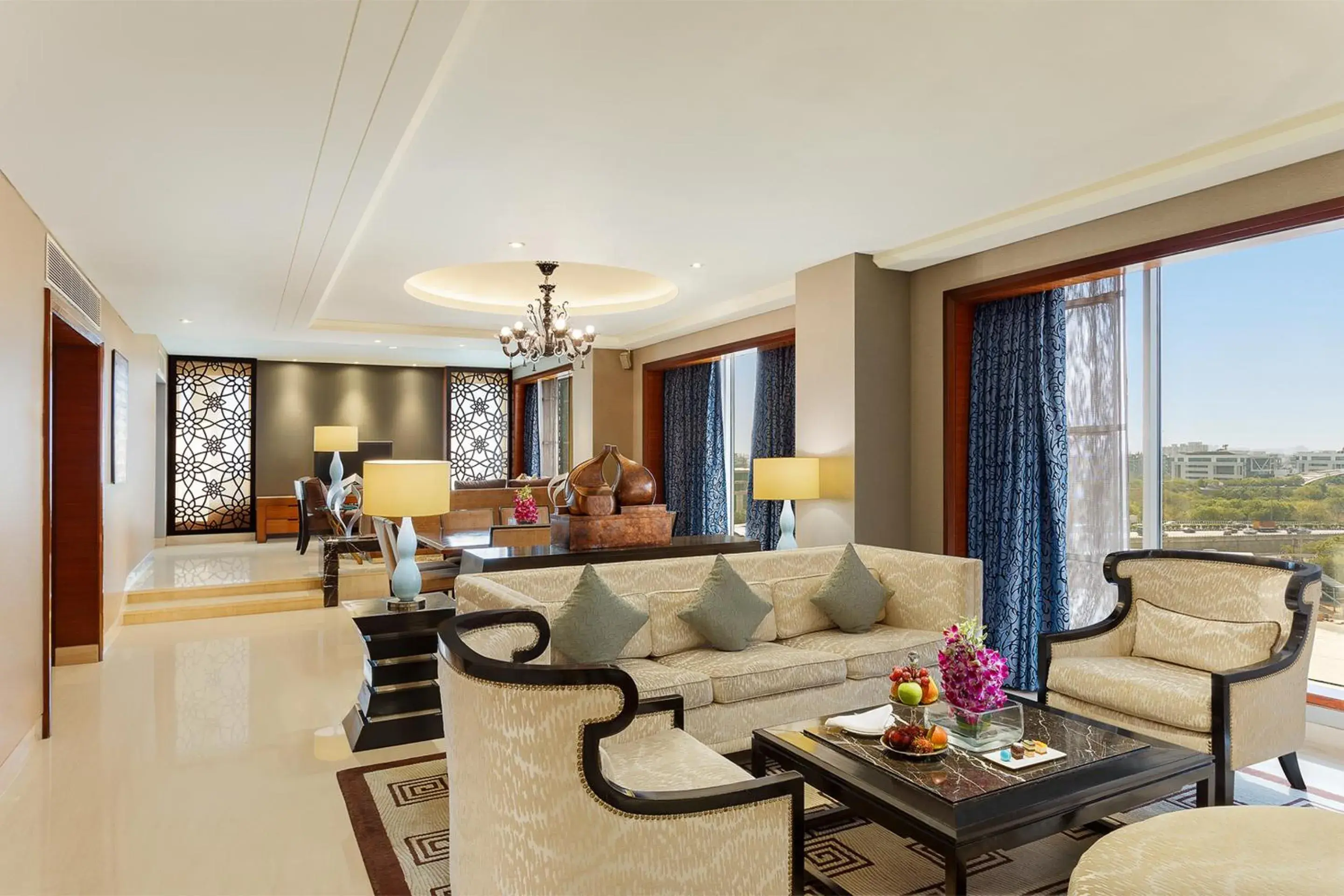 Living room in Crowne Plaza Today Gurugram by IHG Living room in Crowne Plaza Today Gurugram by IHG