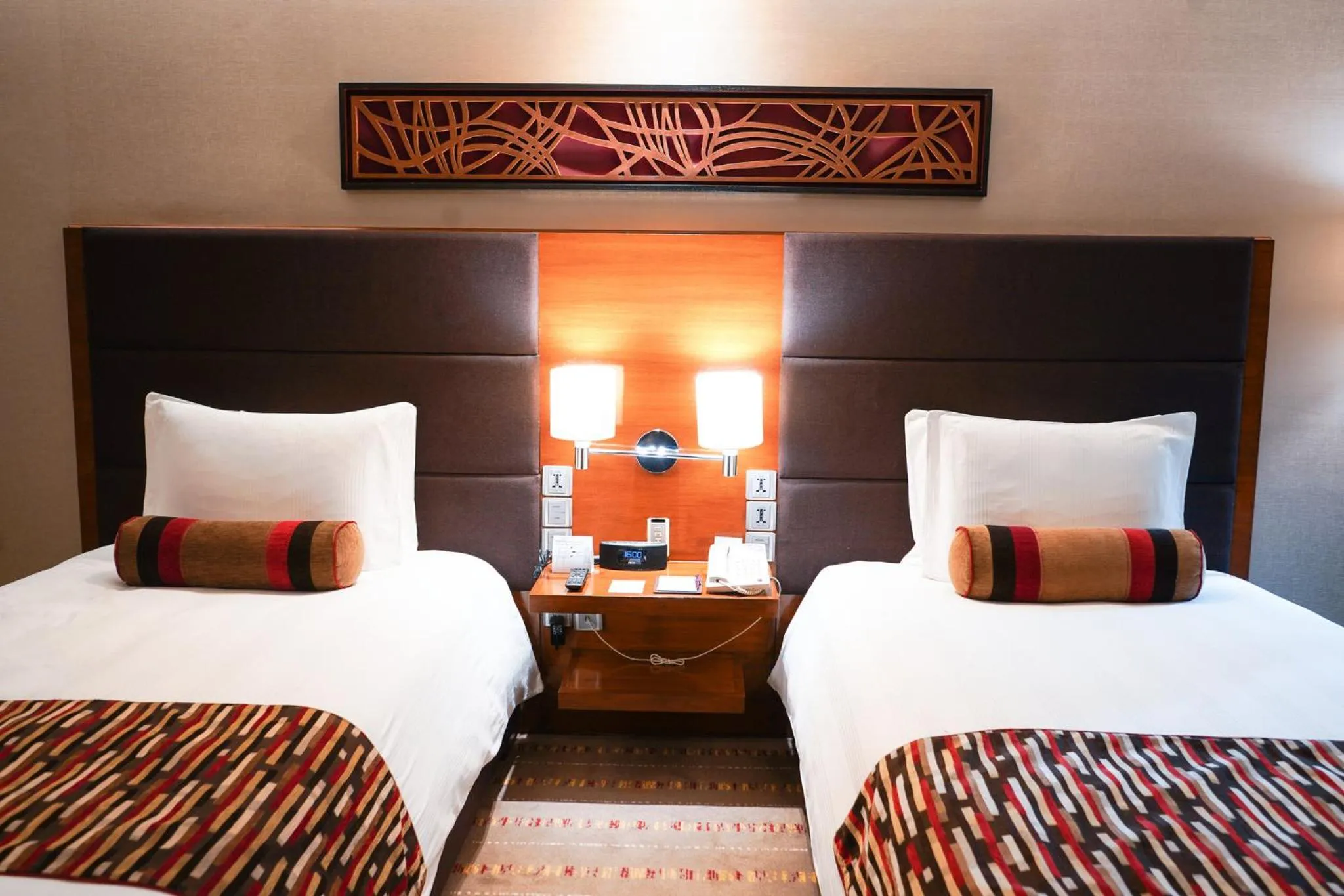 Photo of the whole room, Bed in Crowne Plaza Today Gurugram by IHG