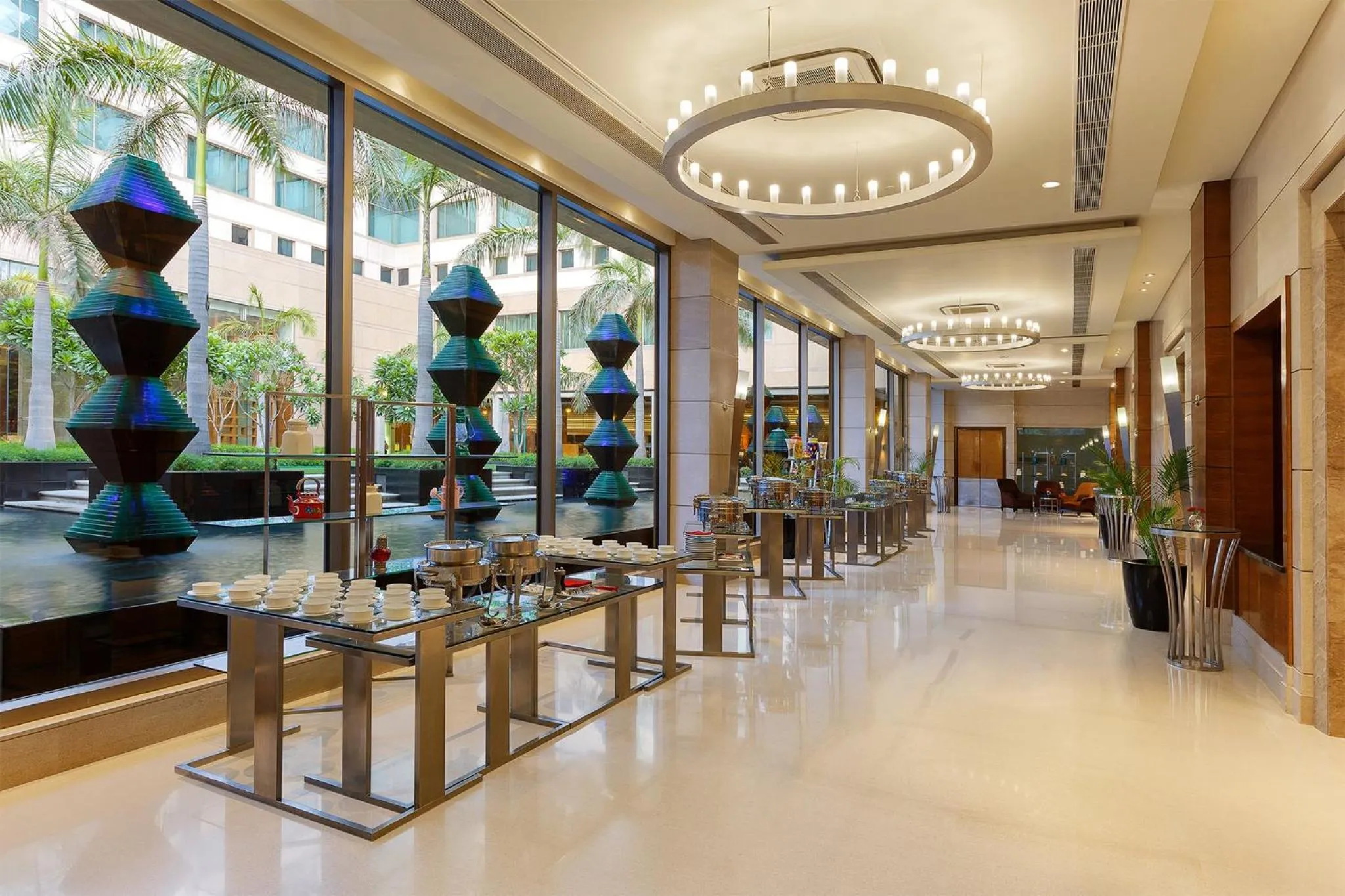 Meeting/conference room in Crowne Plaza Today Gurugram by IHG