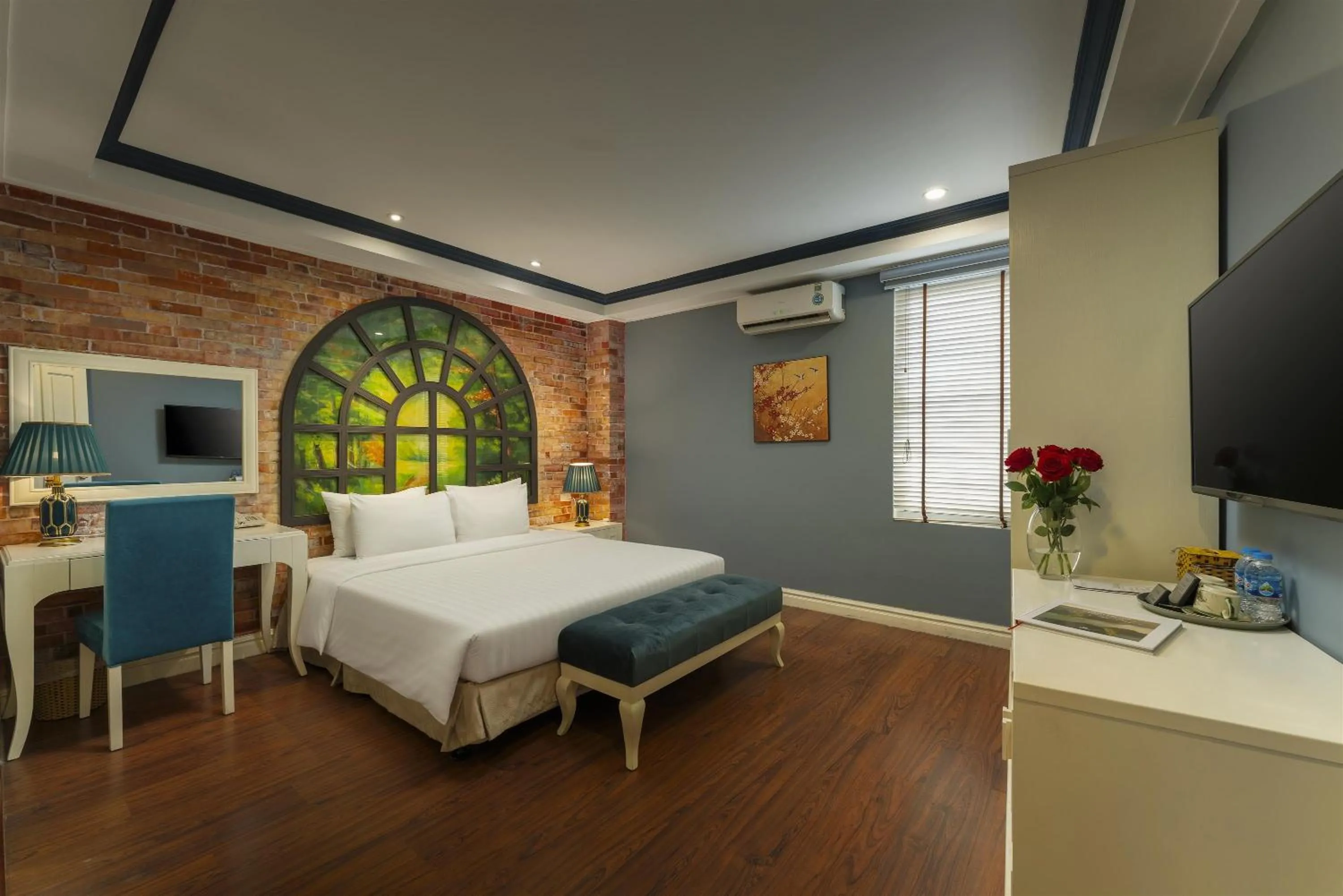 Bed in Hanoi La Selva Hotel