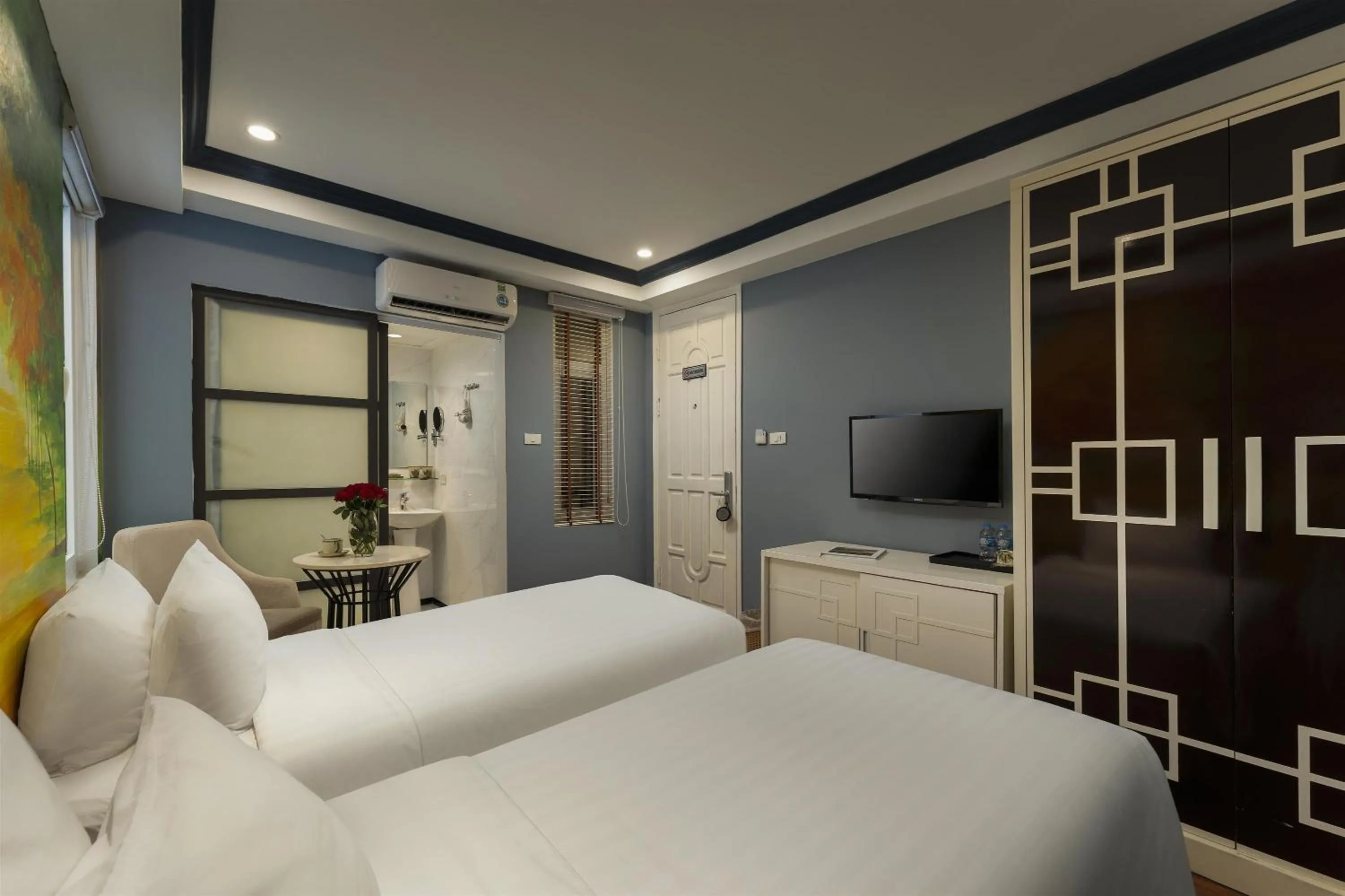 Bed in Hanoi La Selva Hotel