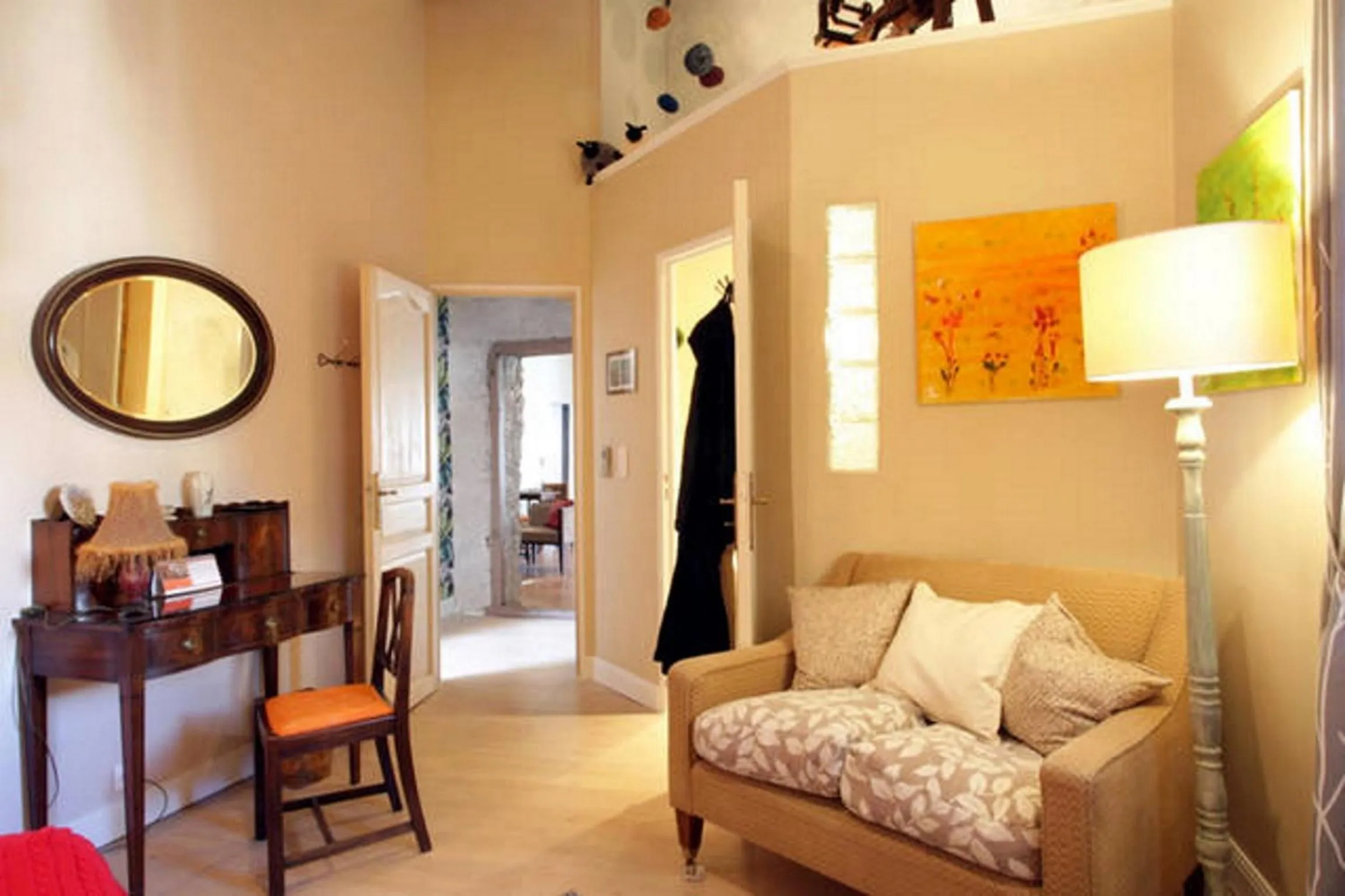 Seating area, Bed in Maison de Textile
