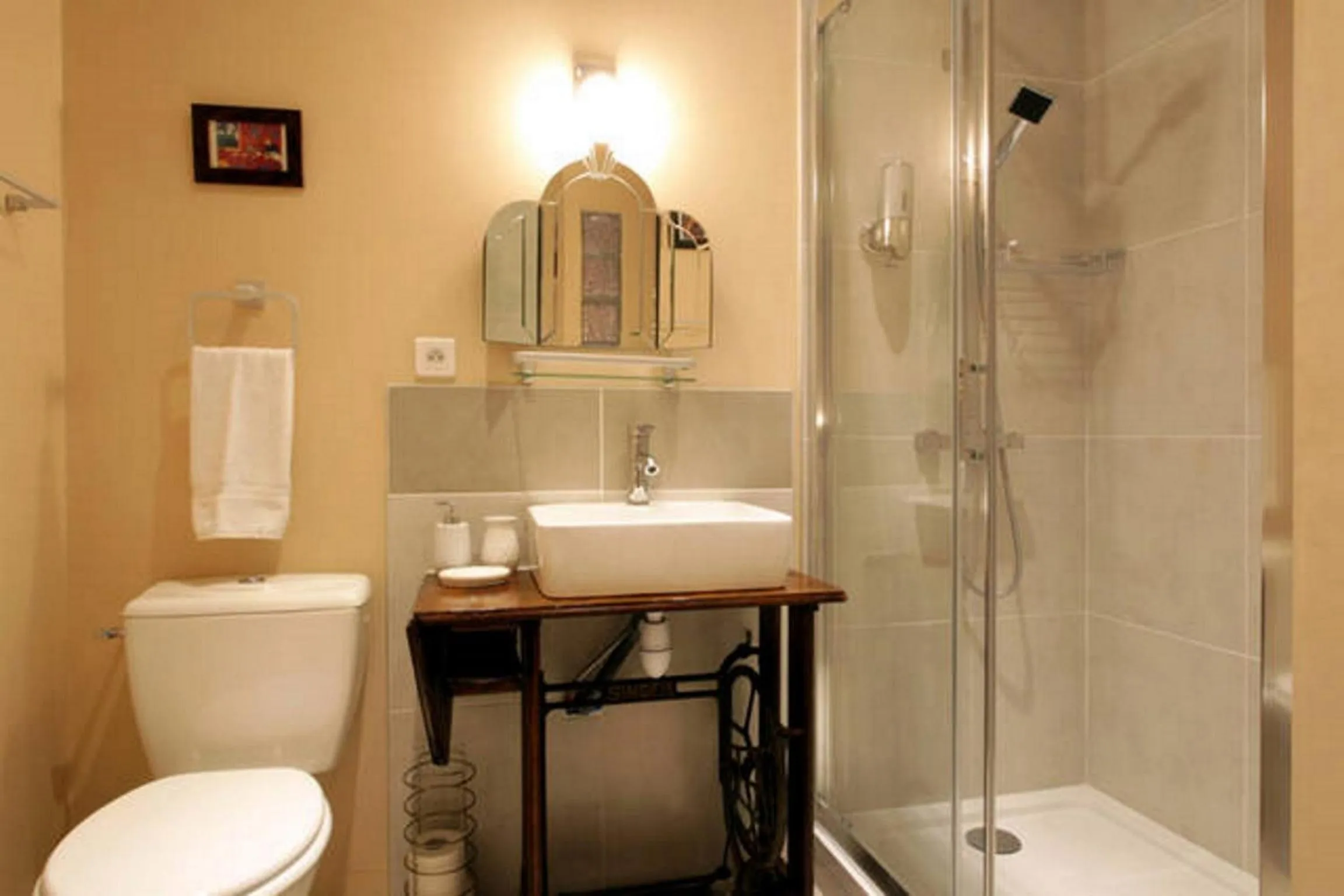 Bathroom in Maison de Textile