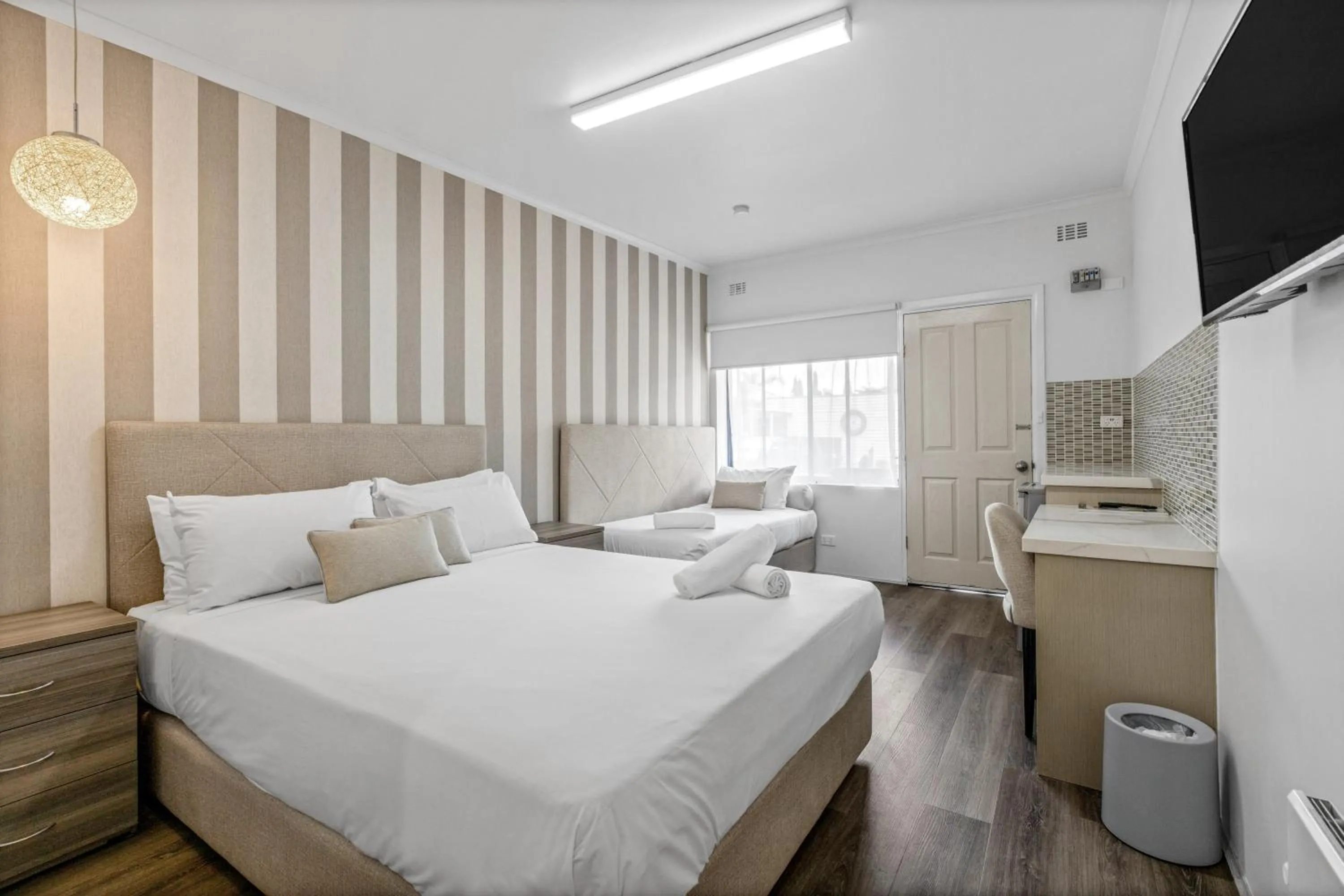 Bed in Rosebud Motel