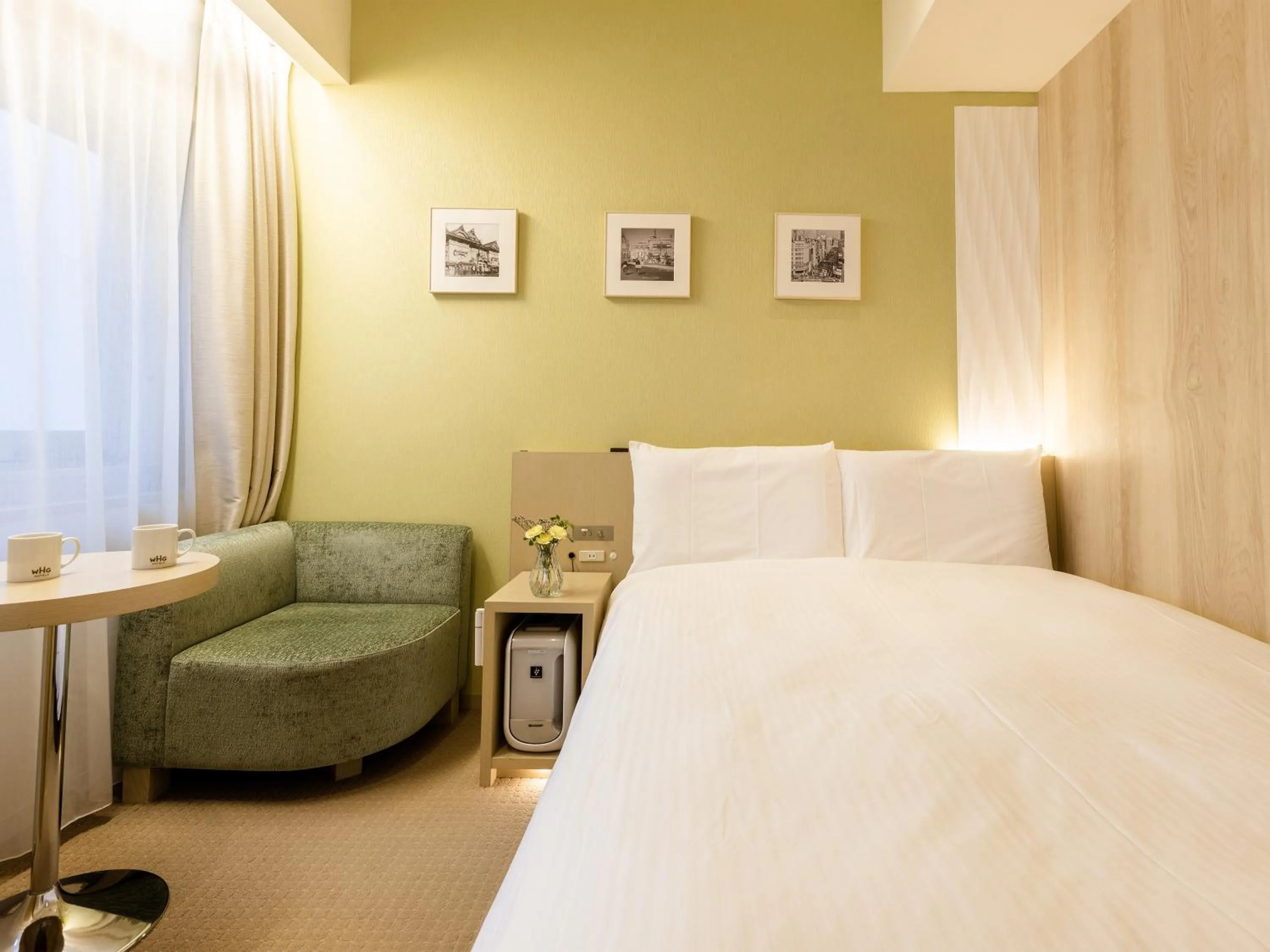 Photo of the whole room, Bed in Hotel Gracery Ginza