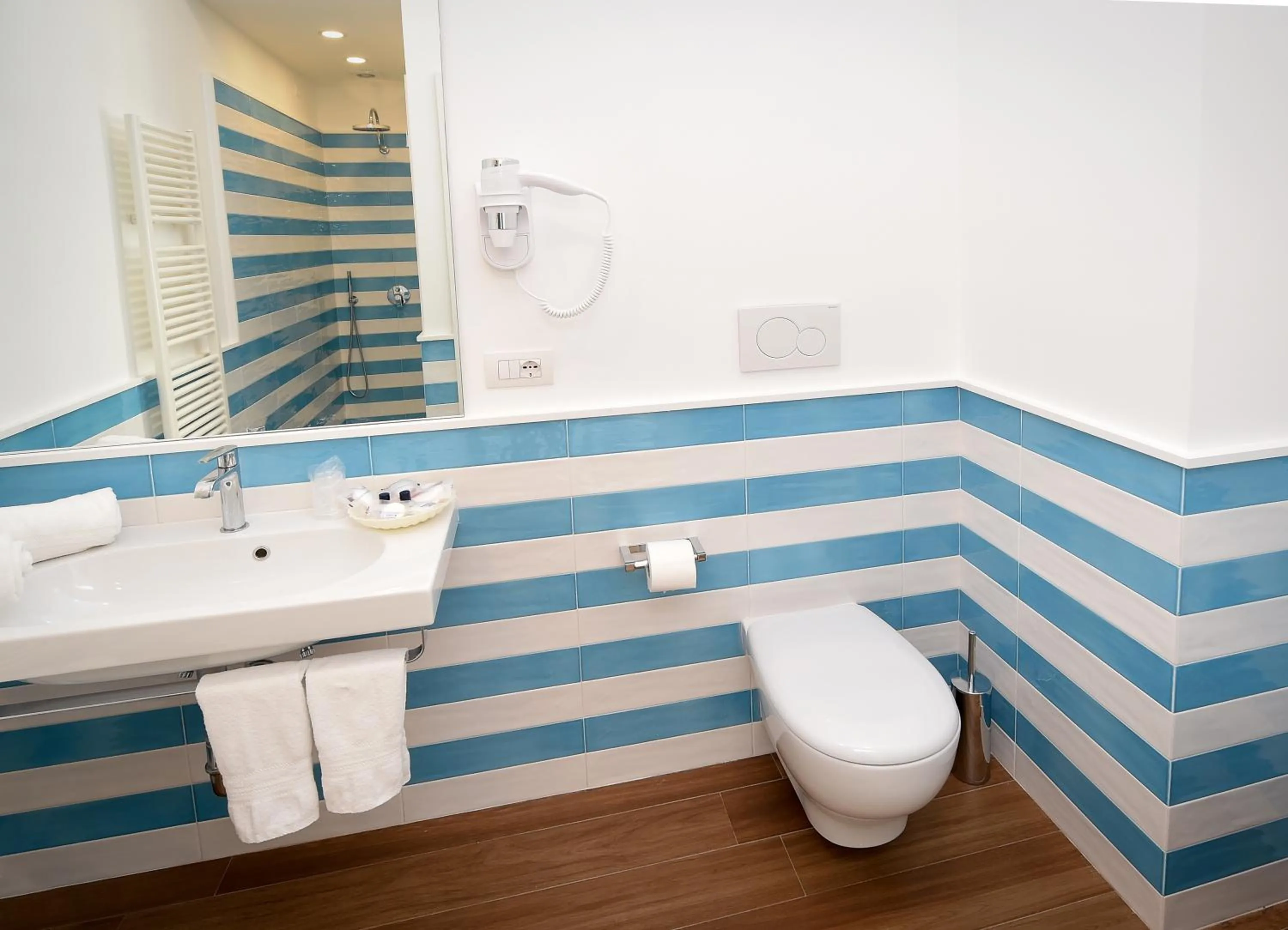 Toilet in Casa Pantone