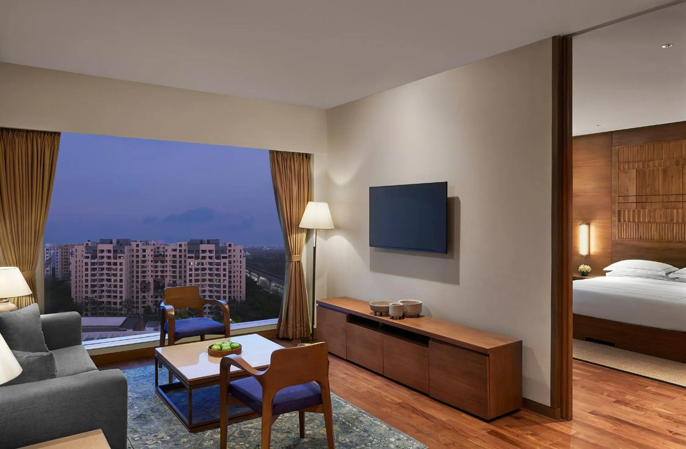 TV and multimedia, Bed in Taj City Centre New Town, Kolkata