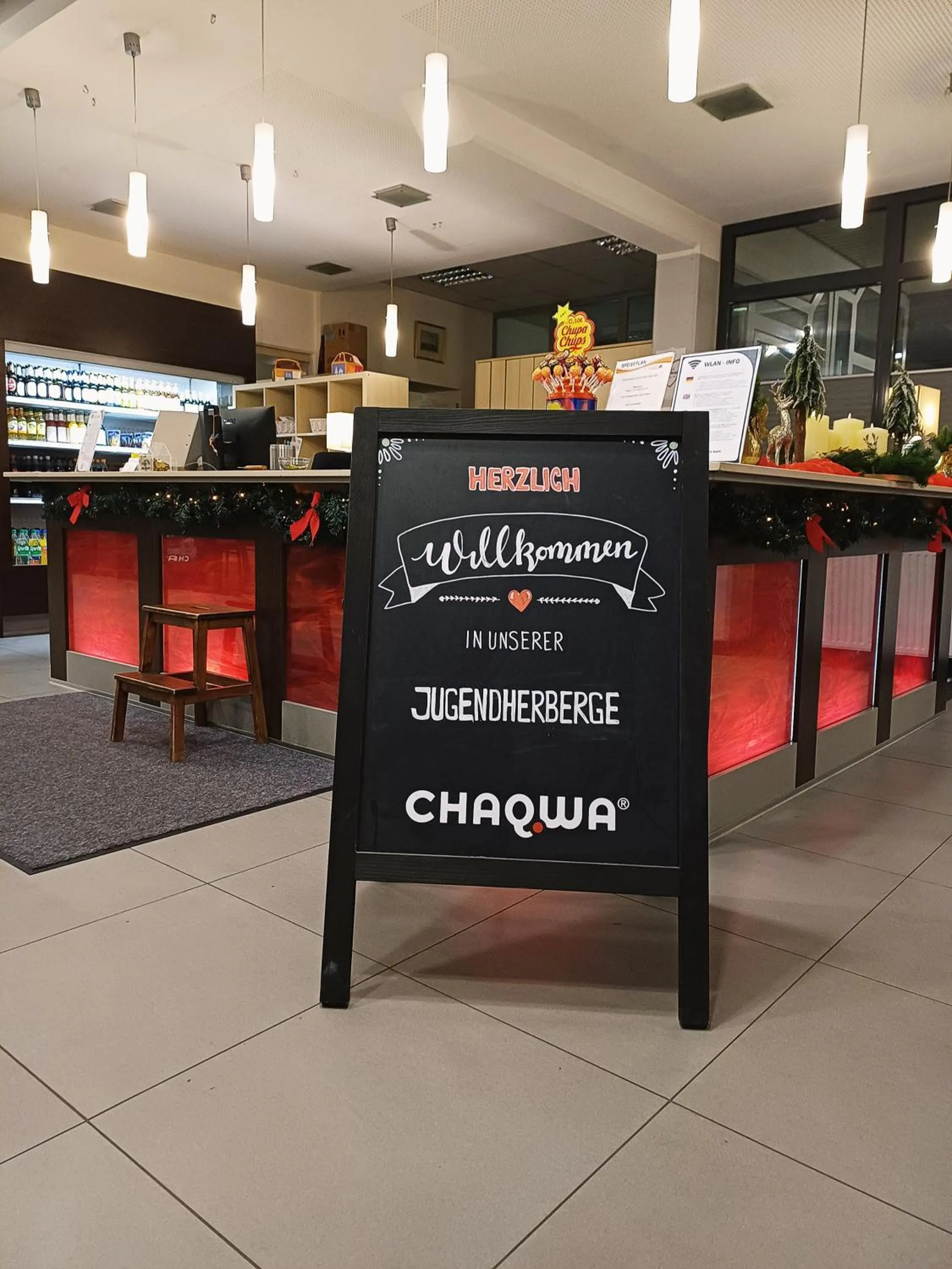 Facade/entrance in Jugendherberge City-Hostel Köln-Riehl