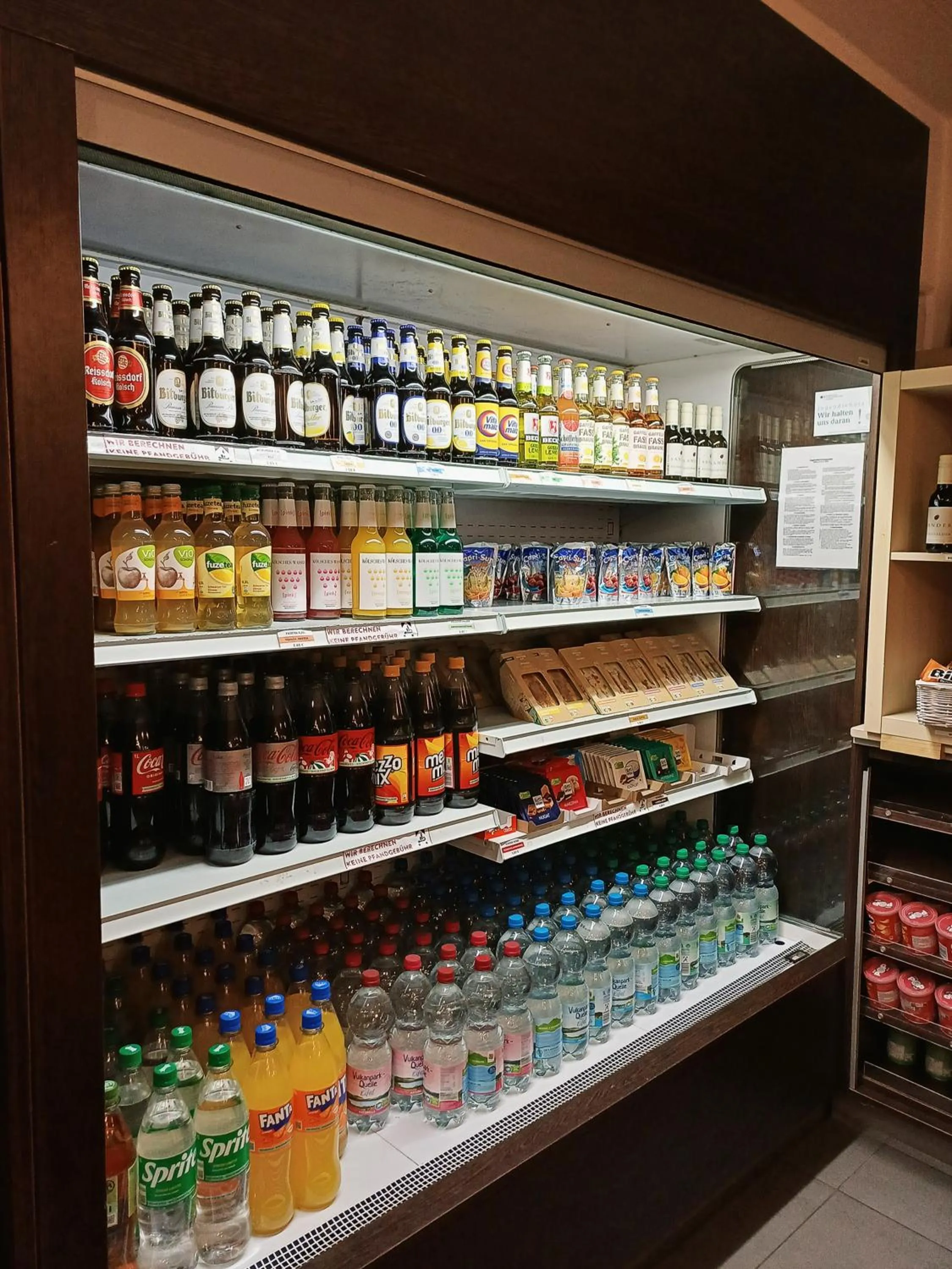 Food and drinks in Jugendherberge City-Hostel Köln-Riehl