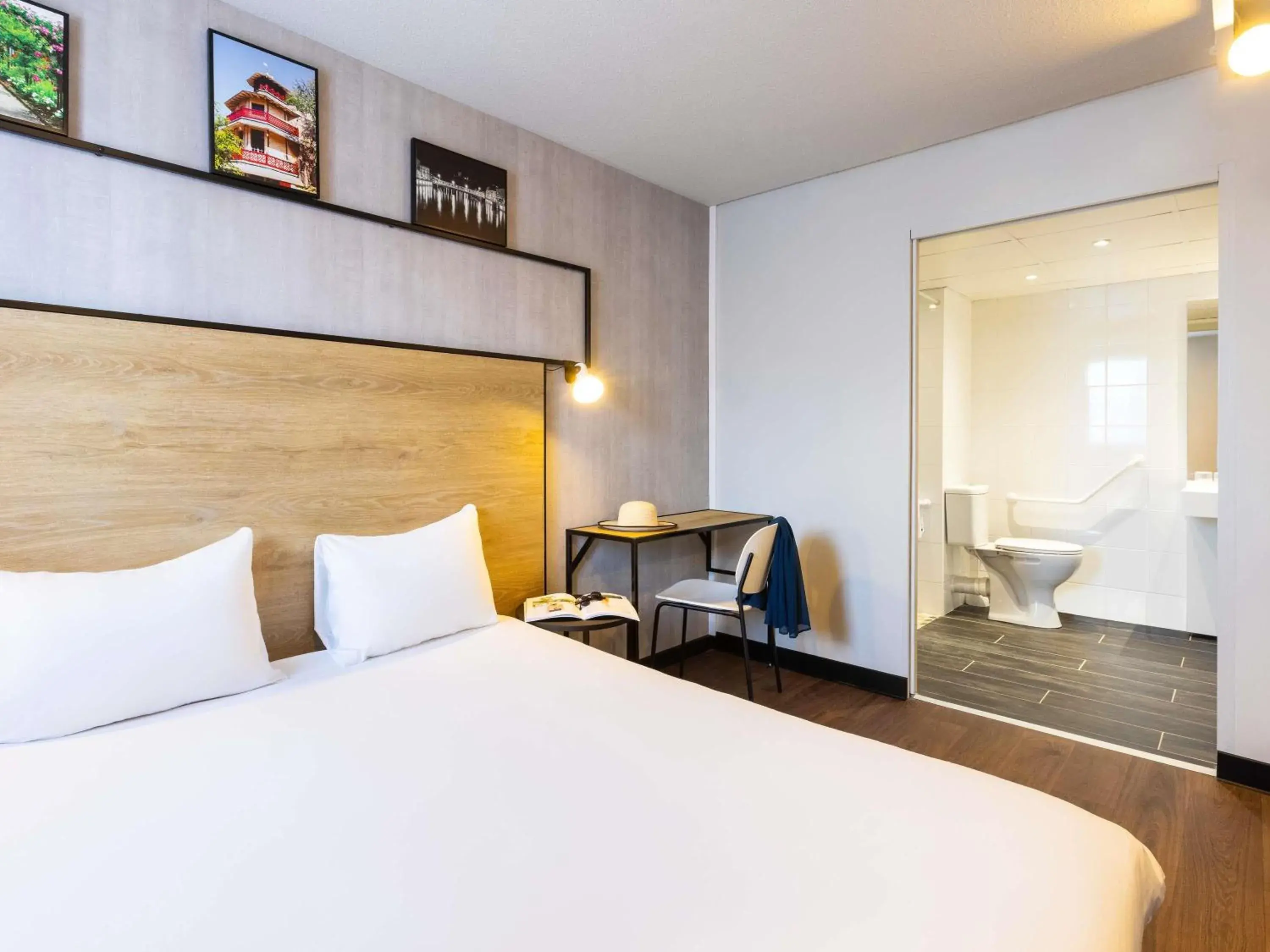 Bedroom, Bed in ibis Epinal Centre Bedroom, Bed in ibis Epinal Centre