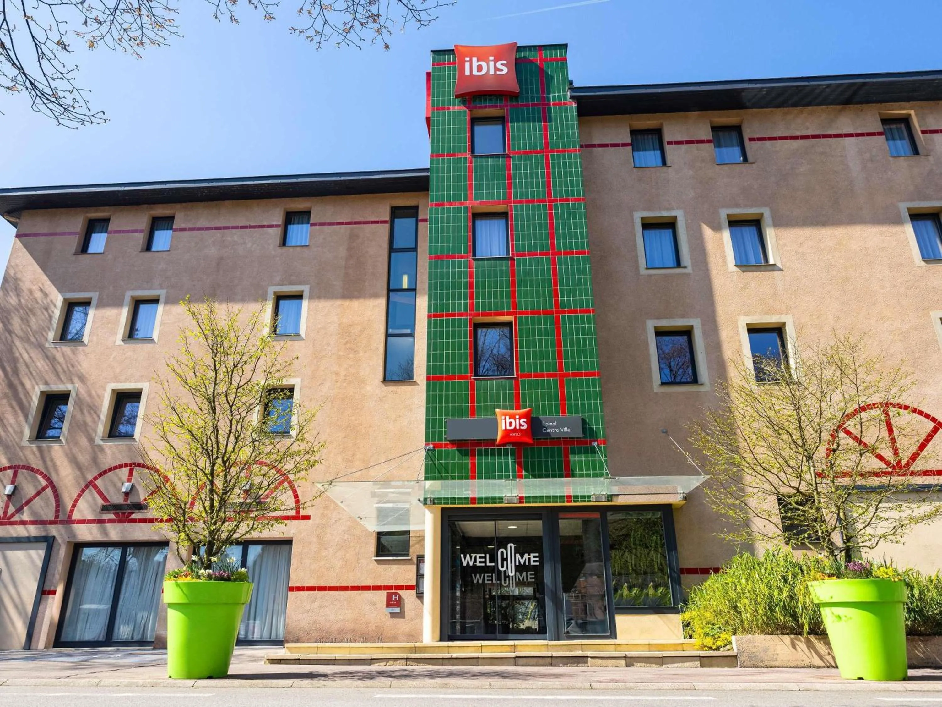 Property building in ibis Epinal Centre