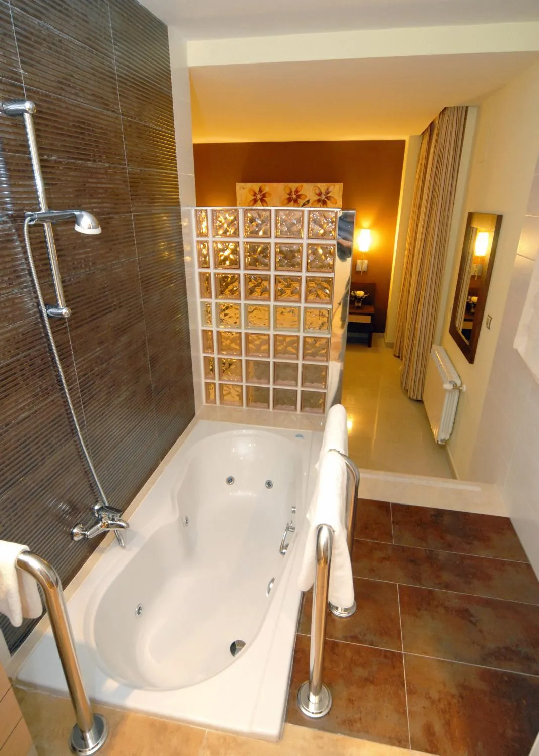 Bathroom in Hotel Macami