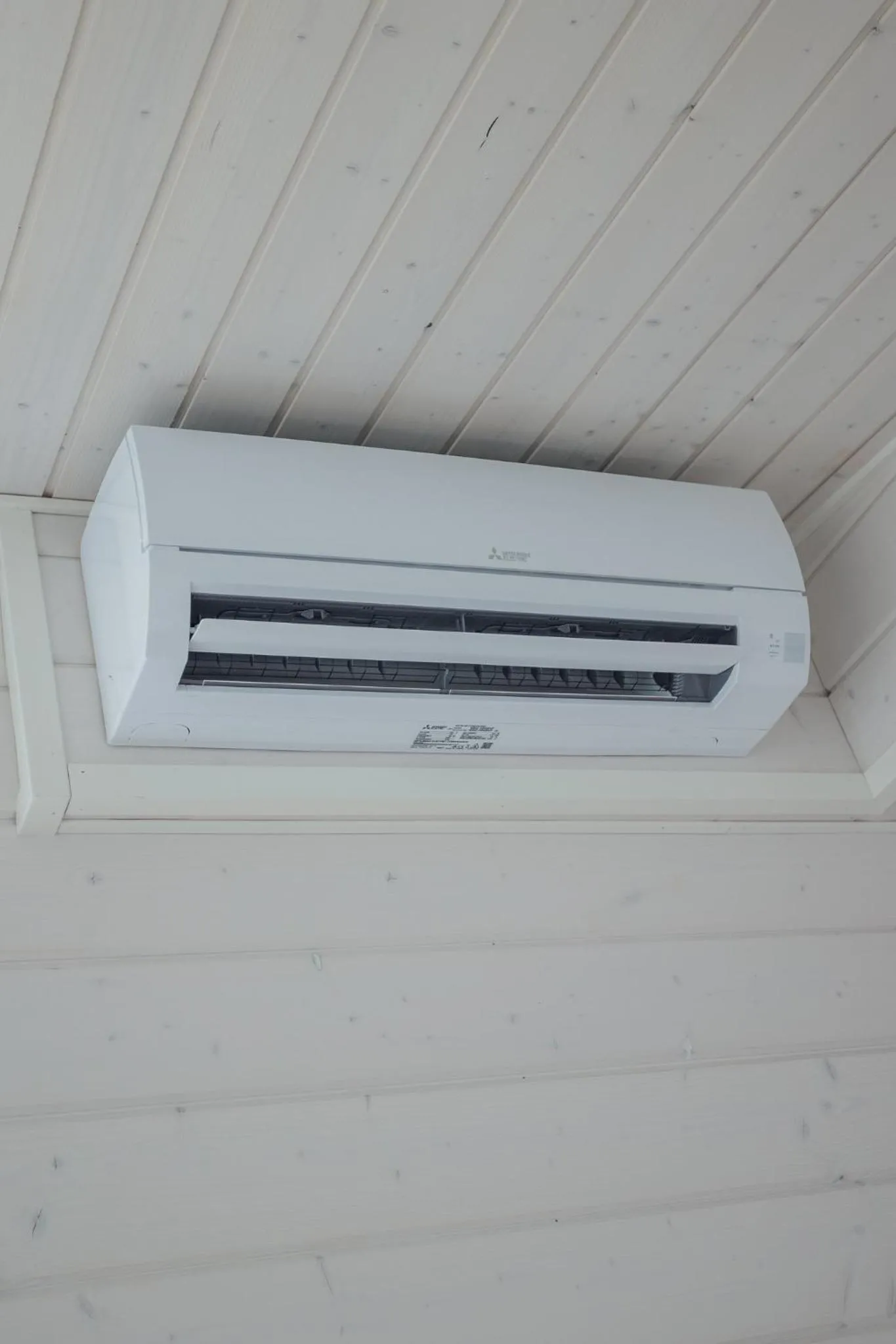 air conditioner in Holiday Village Inari