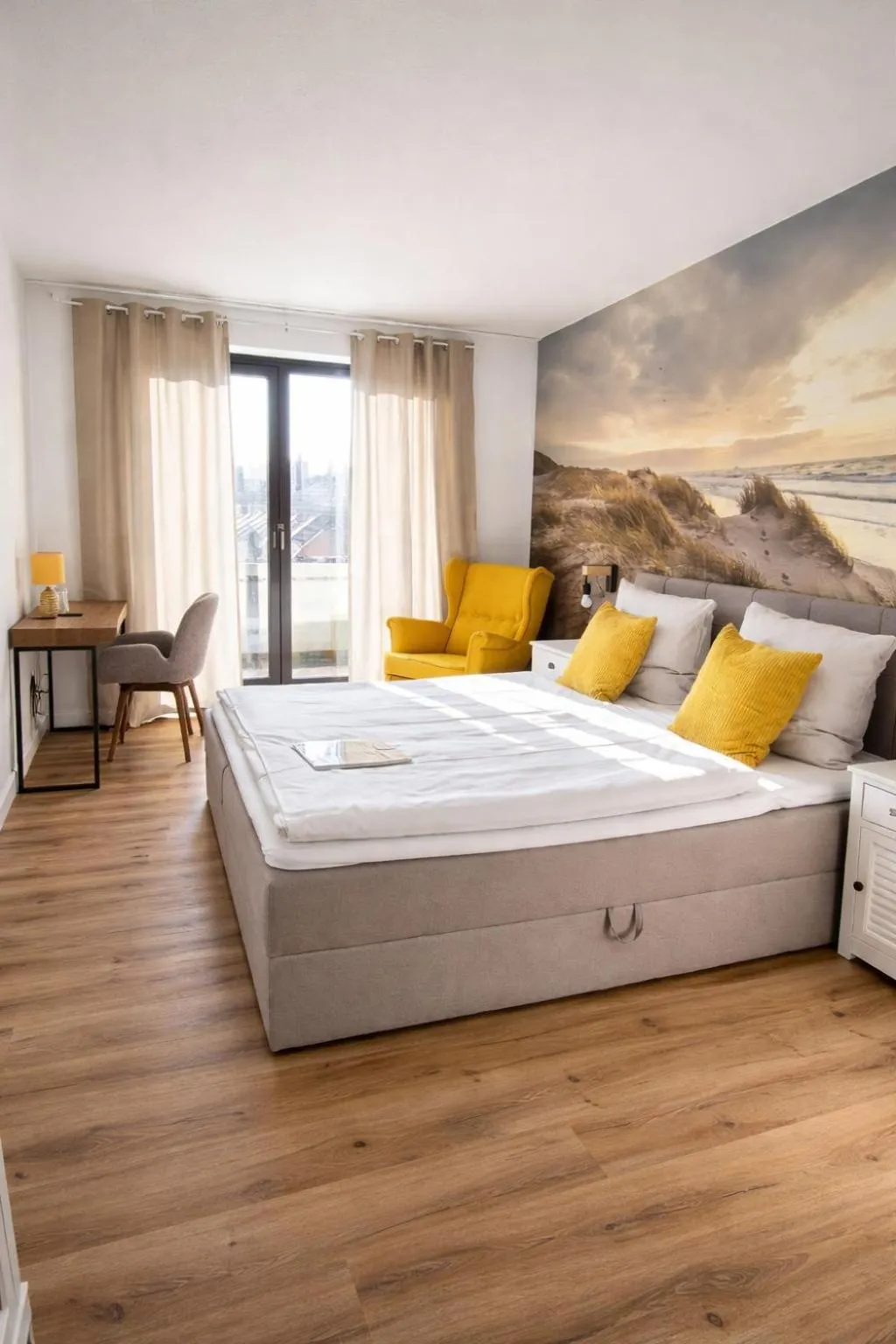 Photo of the whole room, Bed in Hotel Deichgraf