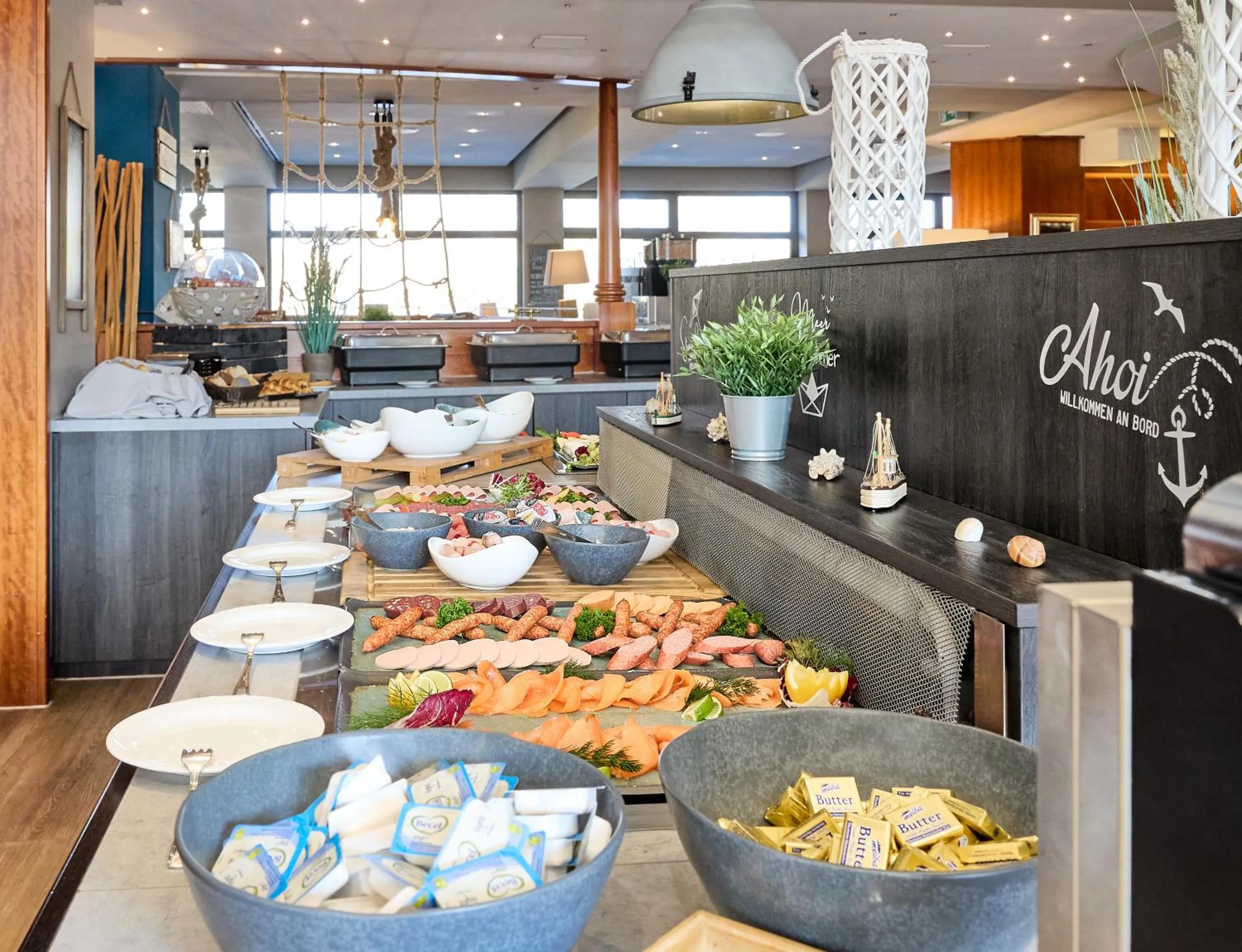 Buffet breakfast in Hotel Deichgraf