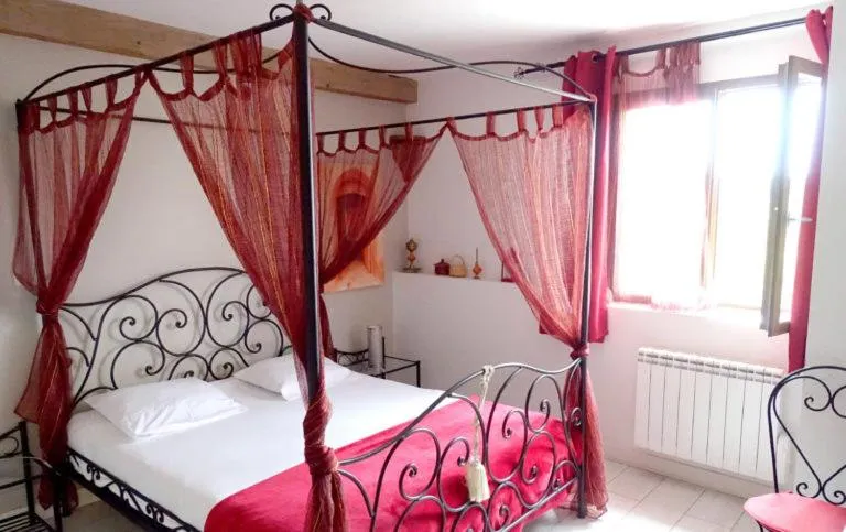 Bedroom, Bed in La ferme de Coron