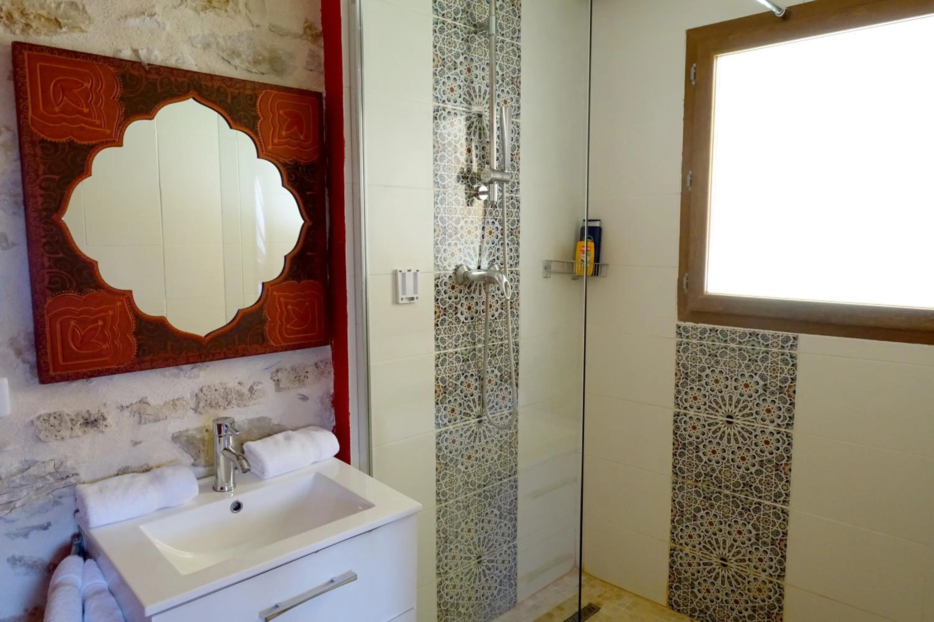 Shower in La ferme de Coron