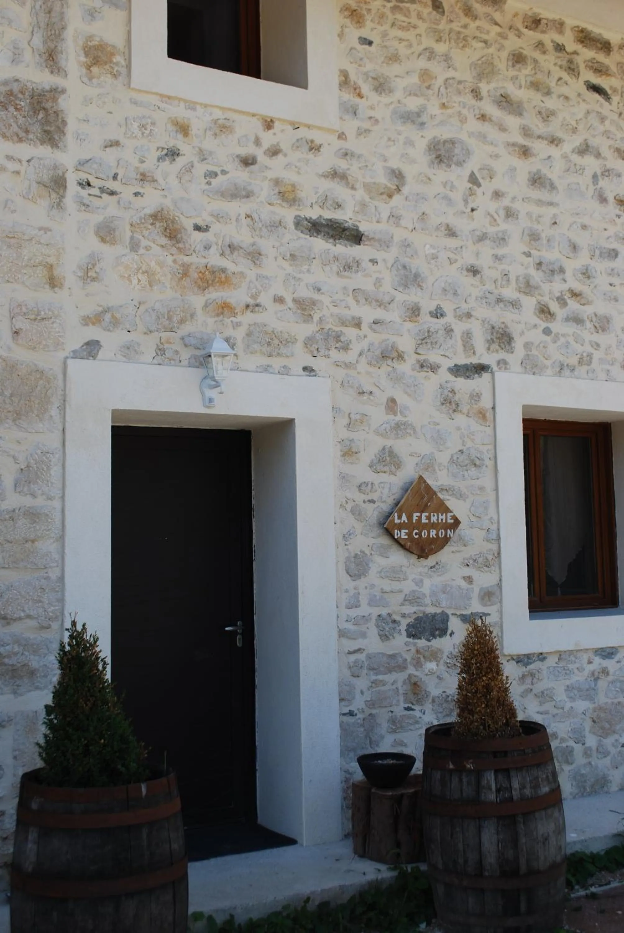 Facade/entrance in La ferme de Coron