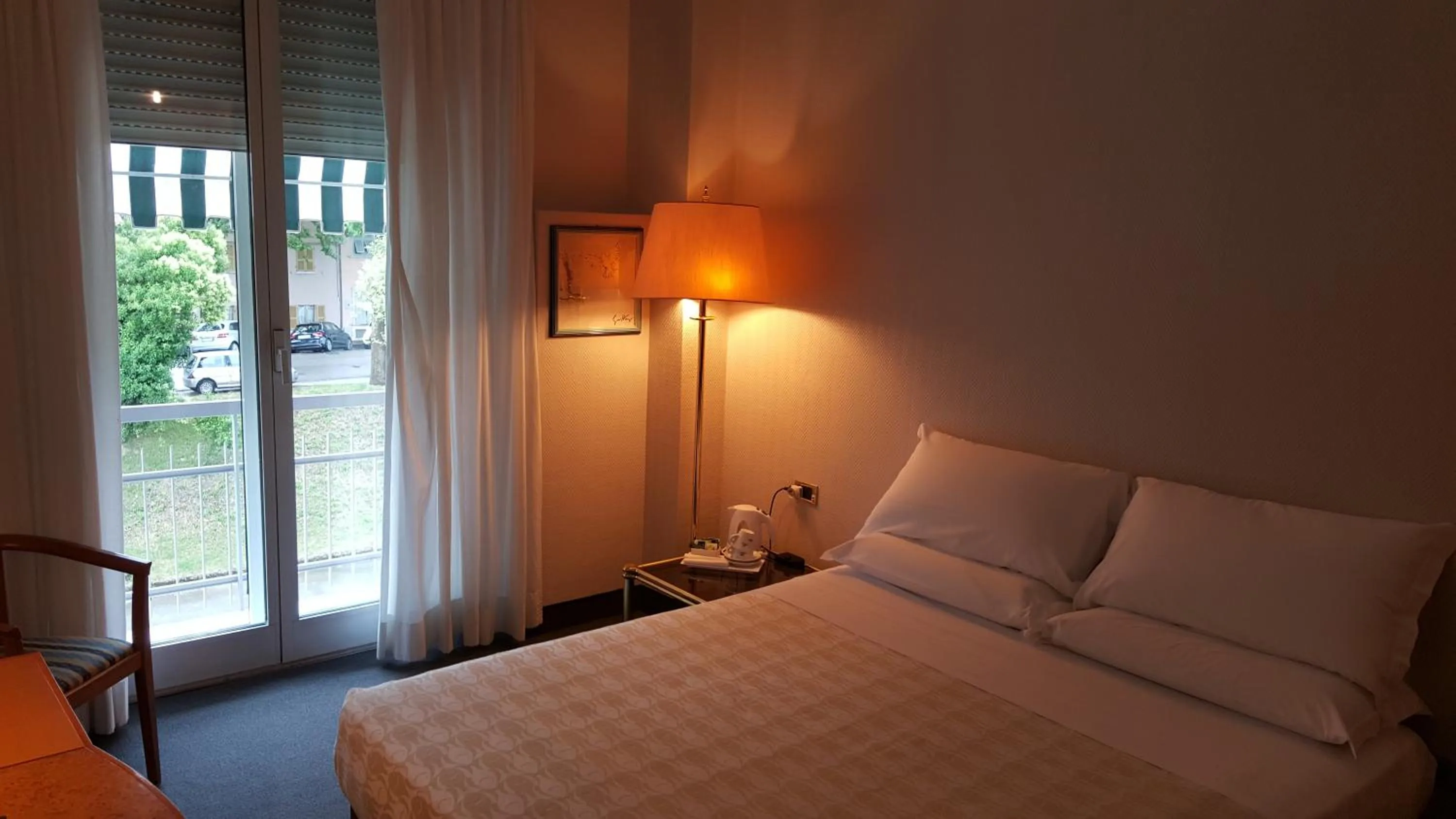 Photo of the whole room, Bed in Hotel Augustus