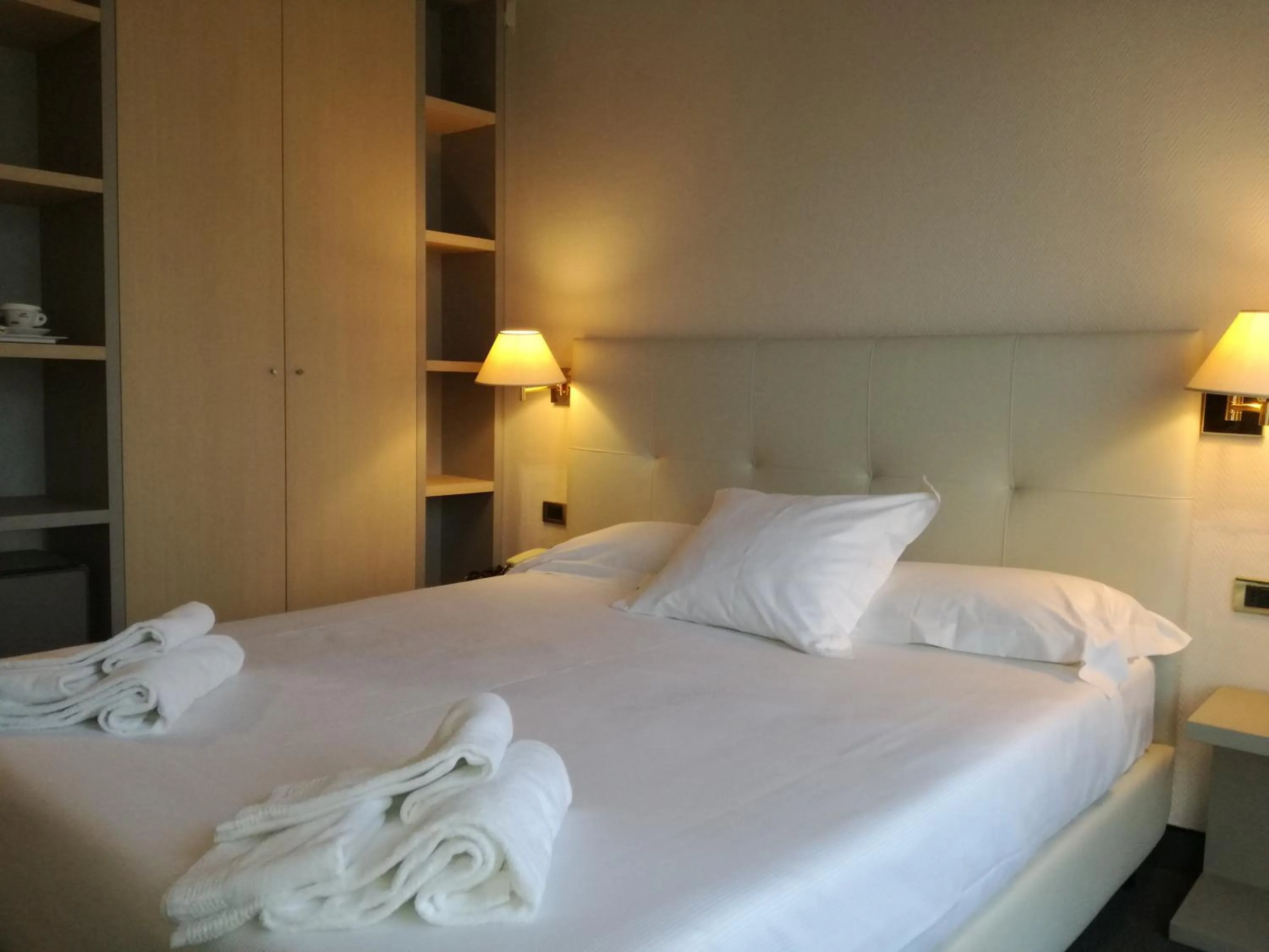 Bed in Hotel Augustus