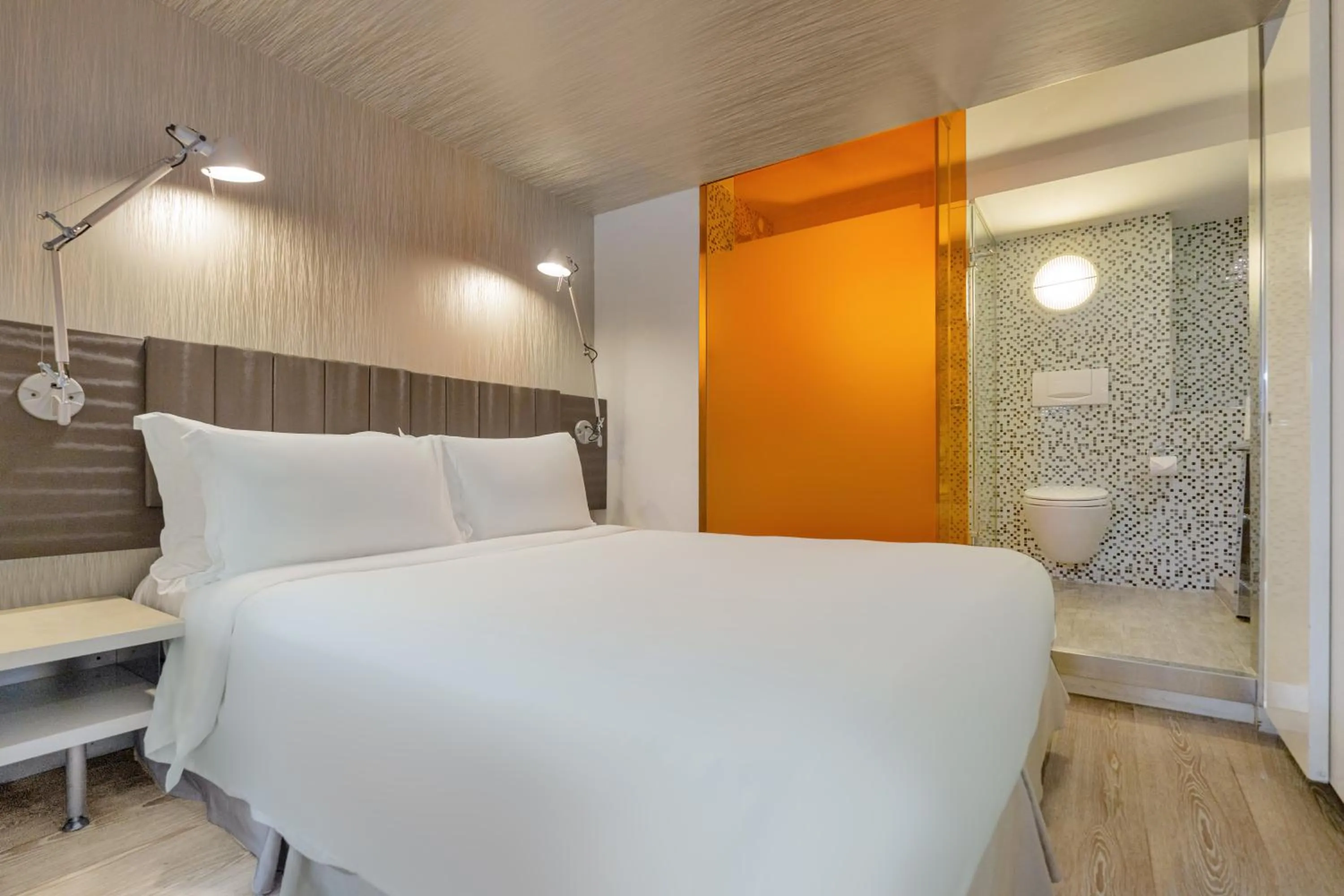 Bed in Modena by Fraser Putuo Shanghai