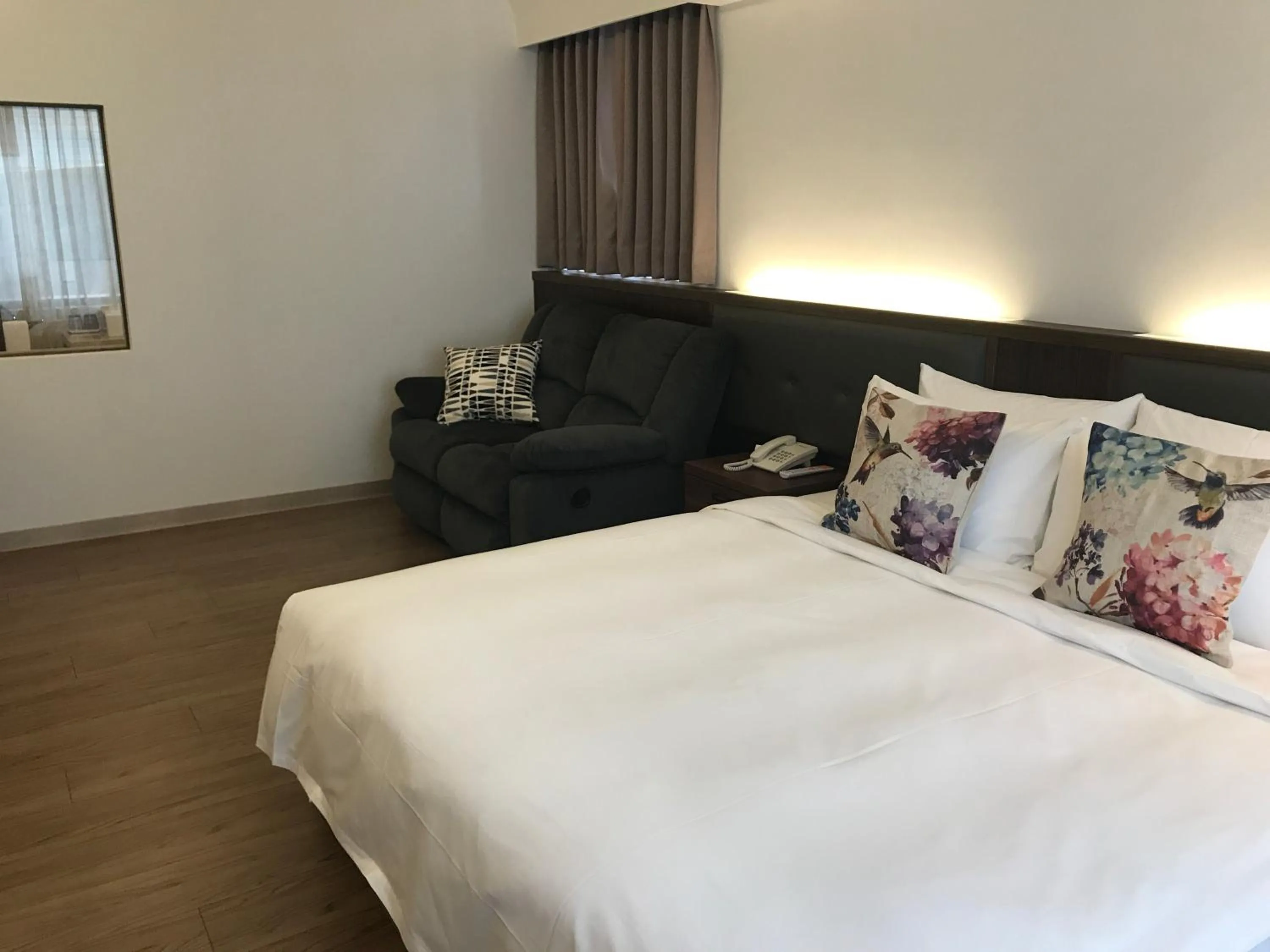 bunk bed, Bed in ML Hotel