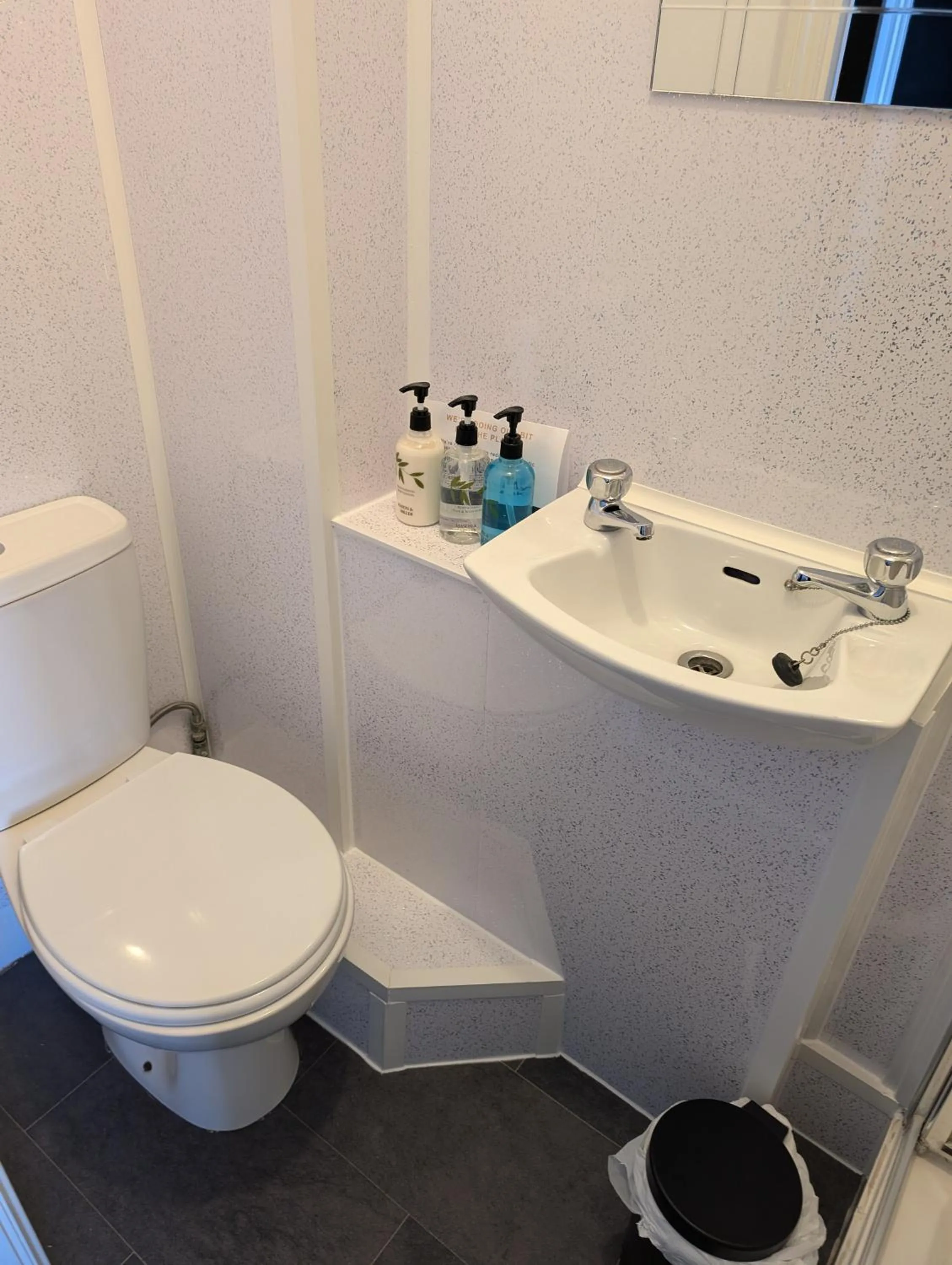 Shower in Coasters Holiday Apartments