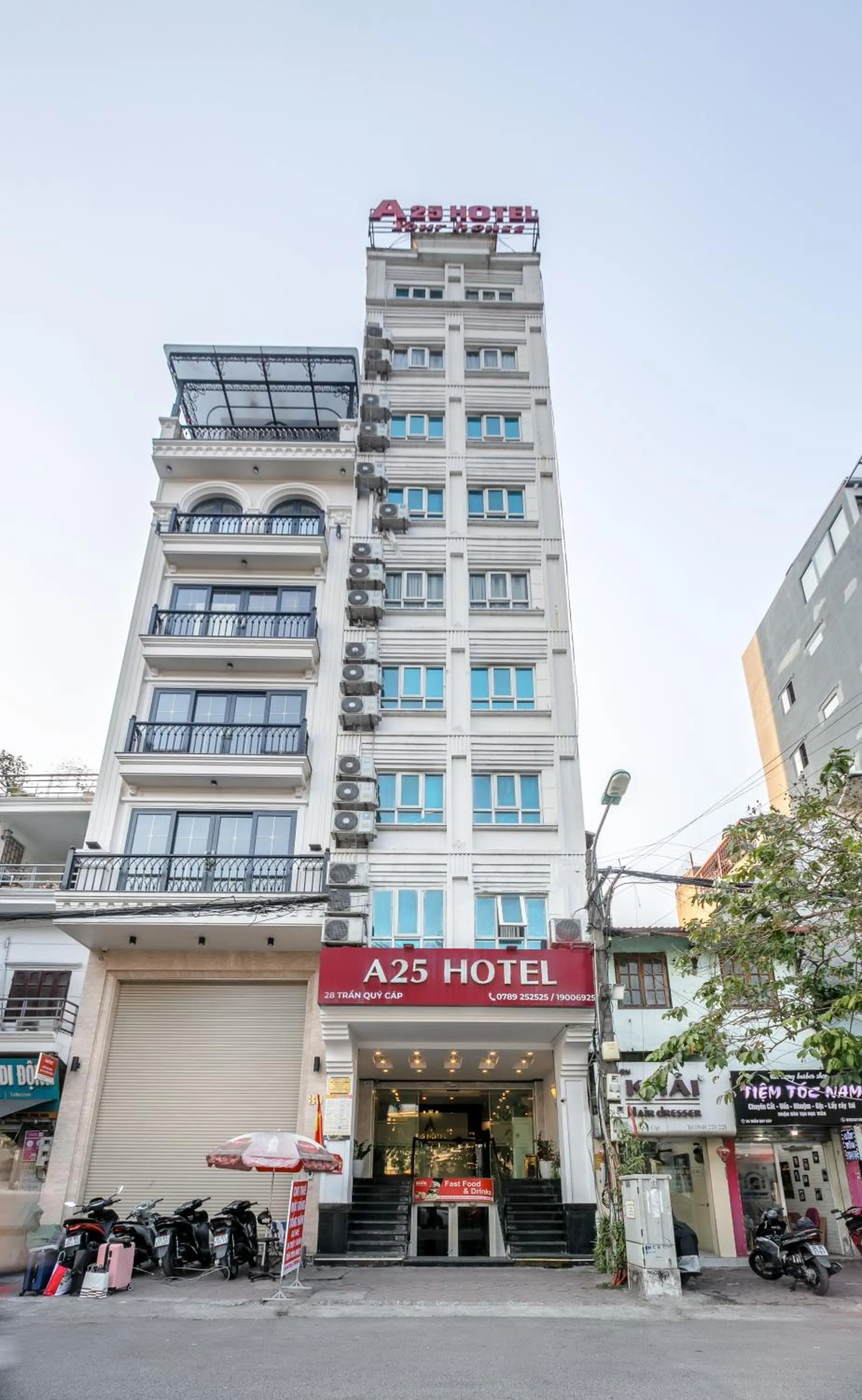 Property building in A25 Hotel - 28 Trần Quý Cáp