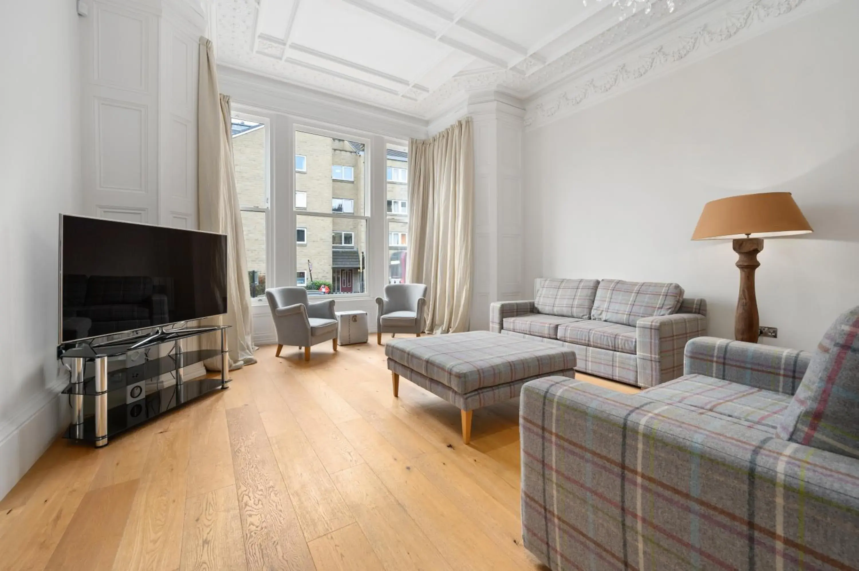 Four Bedroom Apartment in White Hart Hotel & Apartments Four Bedroom Apartment in White Hart Hotel & Apartments