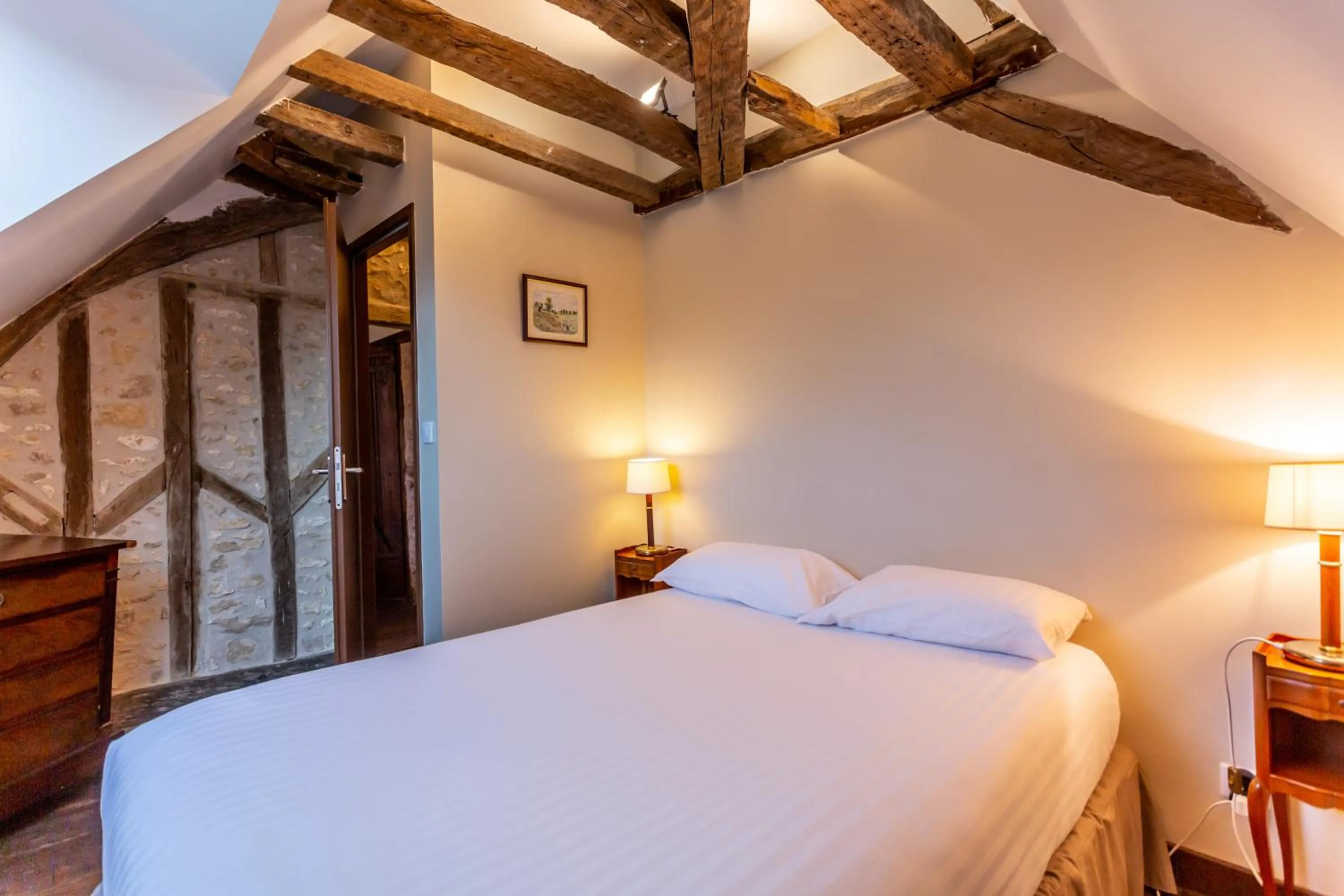 Bed in La Maison d'Aristide - Jacques Cœur - Panette Collection