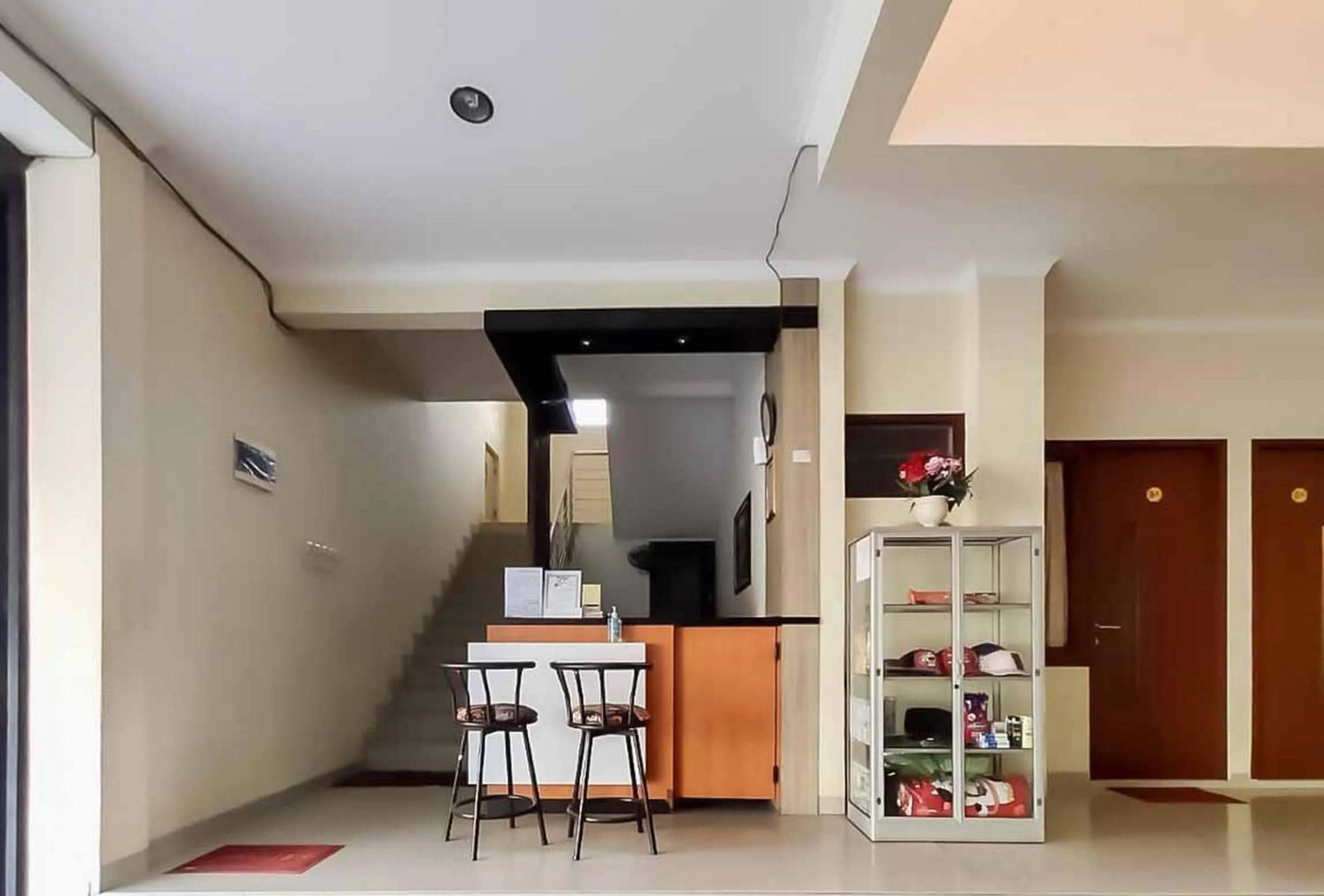 RedDoorz Syariah Plus near Cirebon Super Block Mall 2