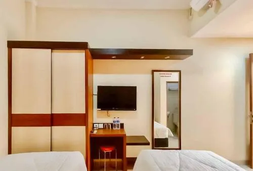 RedDoorz Syariah Plus near Cirebon Super Block Mall 2