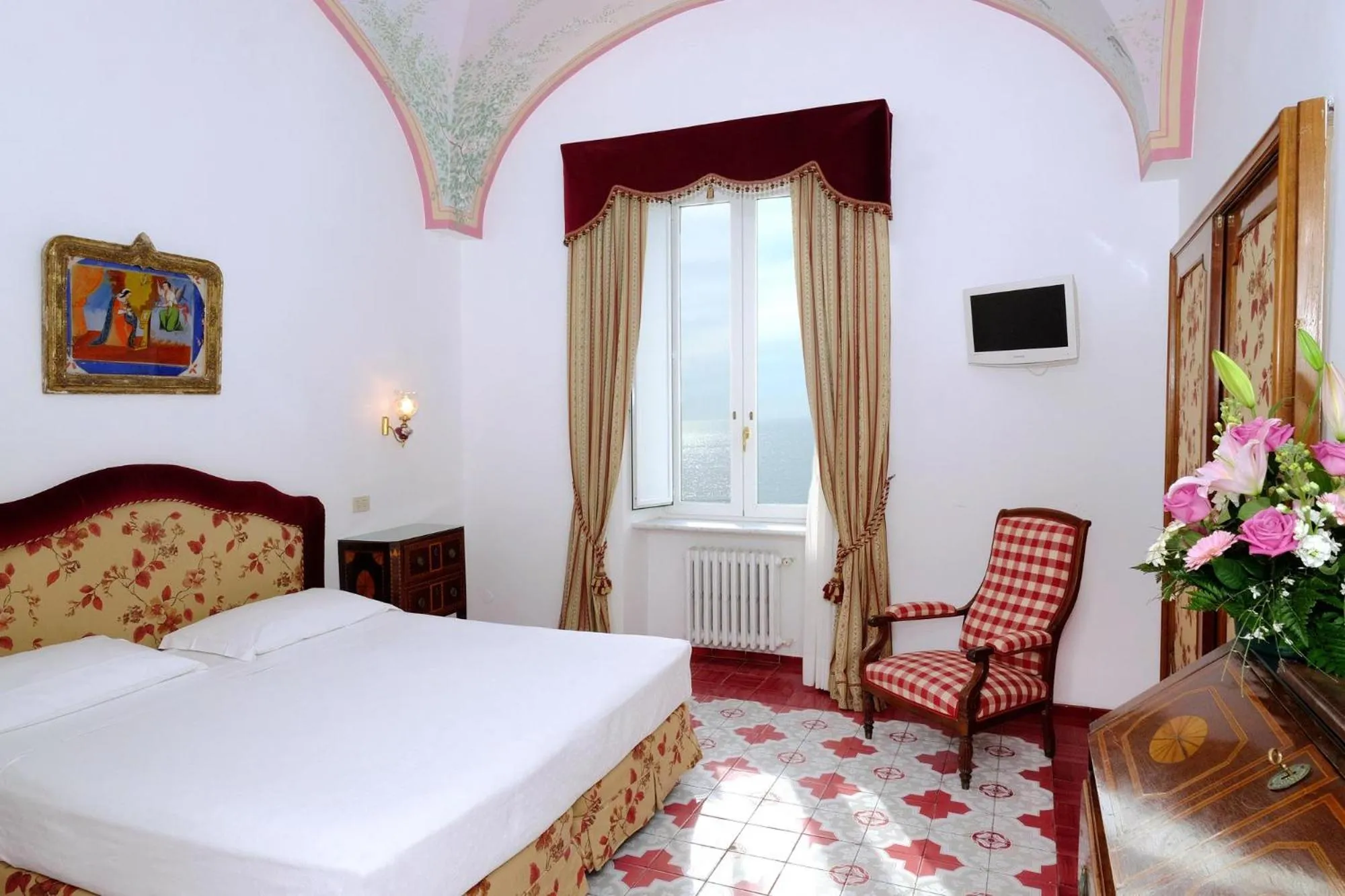 Photo of the whole room, Bed in Hotel Luna Convento