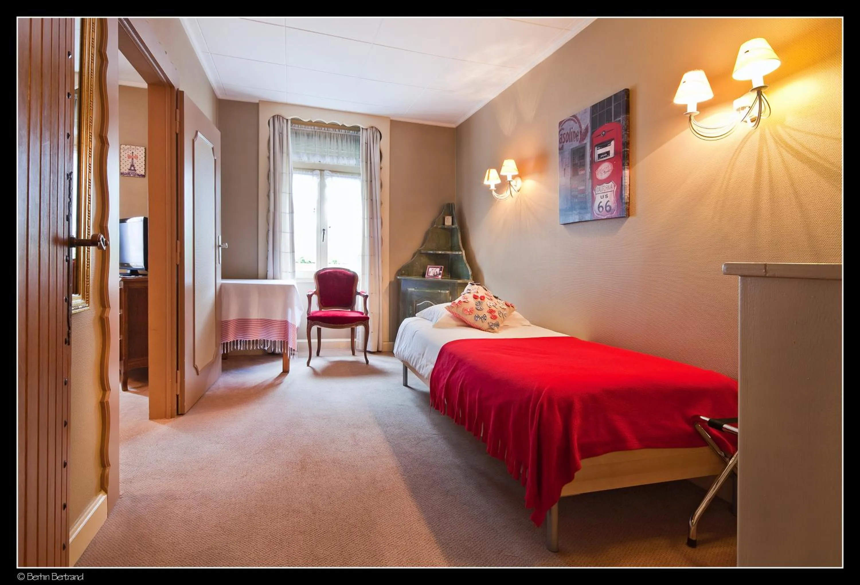 Bedroom, Bed in Auberge De La Gaichel