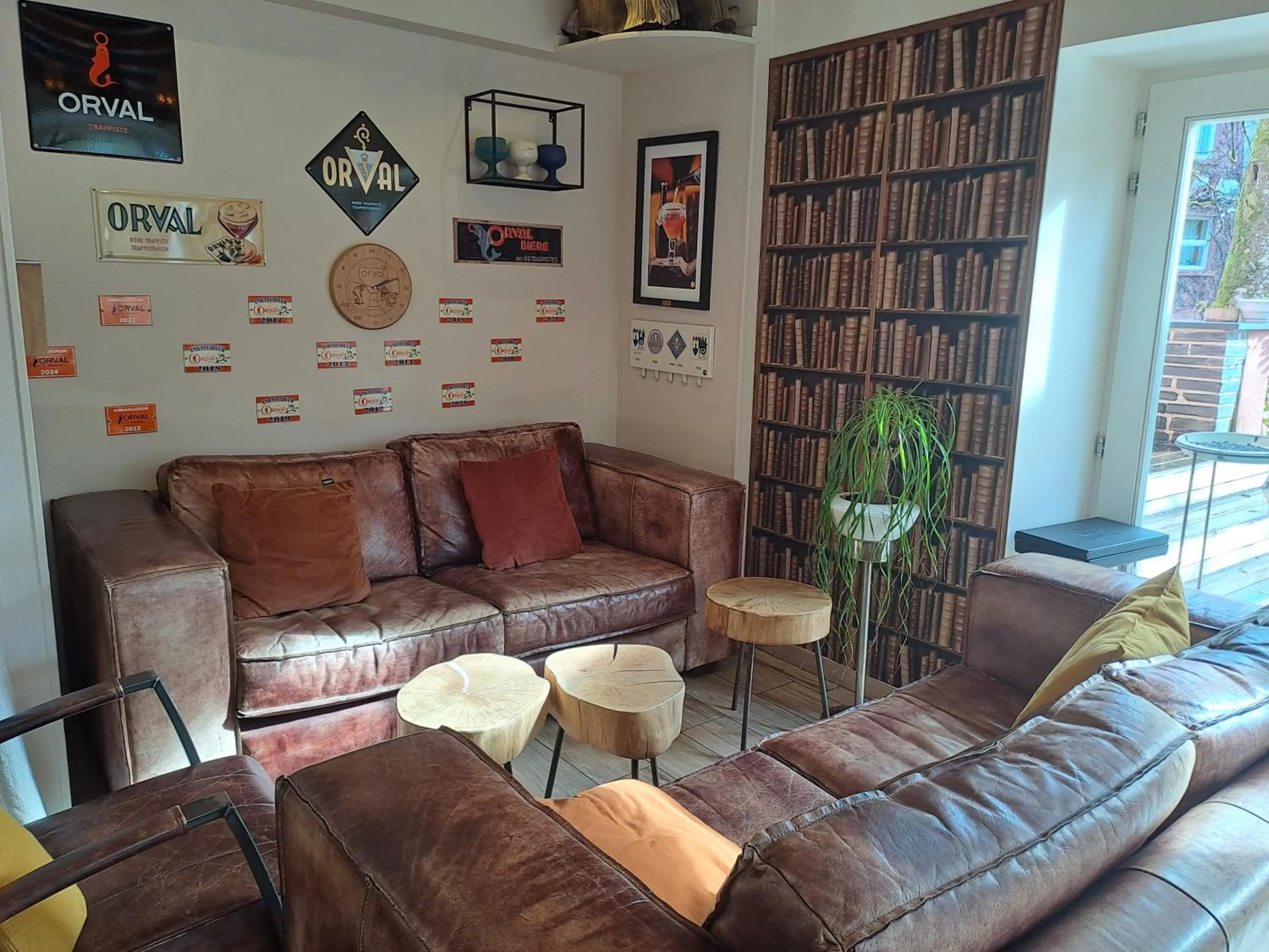 Lounge or bar in Auberge De La Gaichel