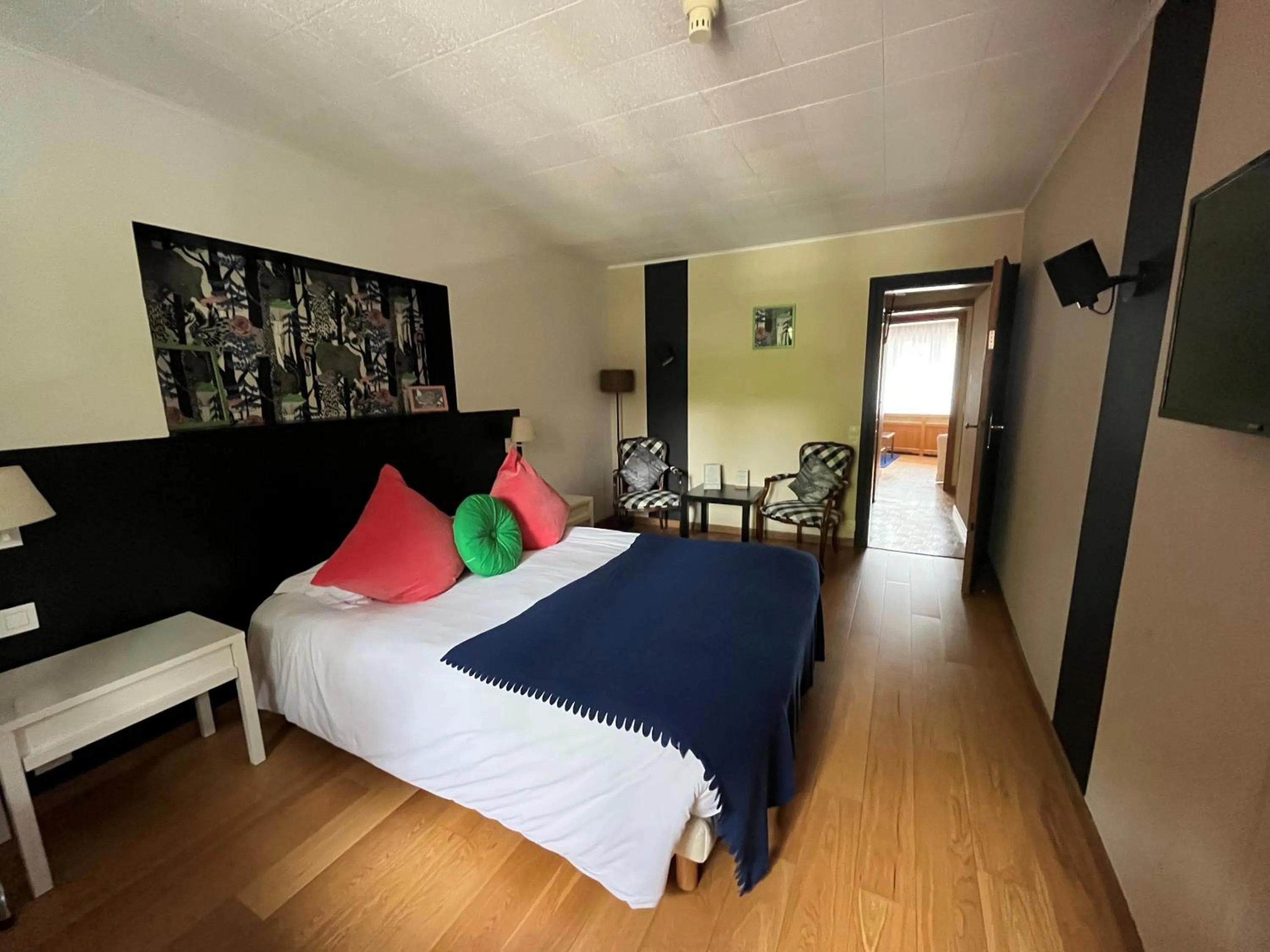 Photo of the whole room, Bed in Auberge De La Gaichel