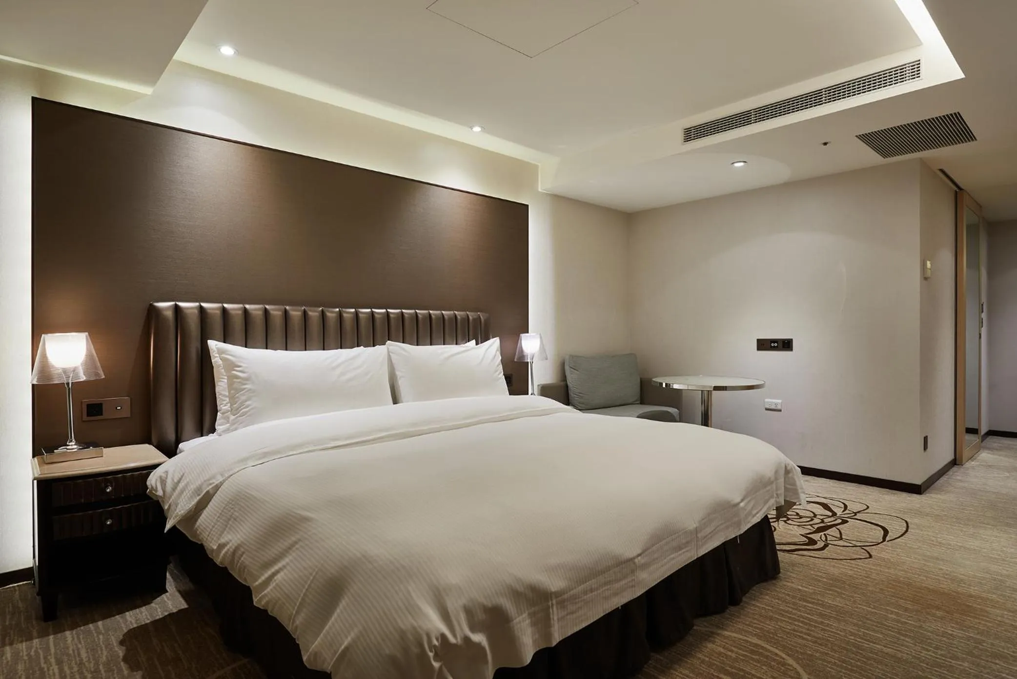 On site, Bed in K Hotel Taipei Chang-An