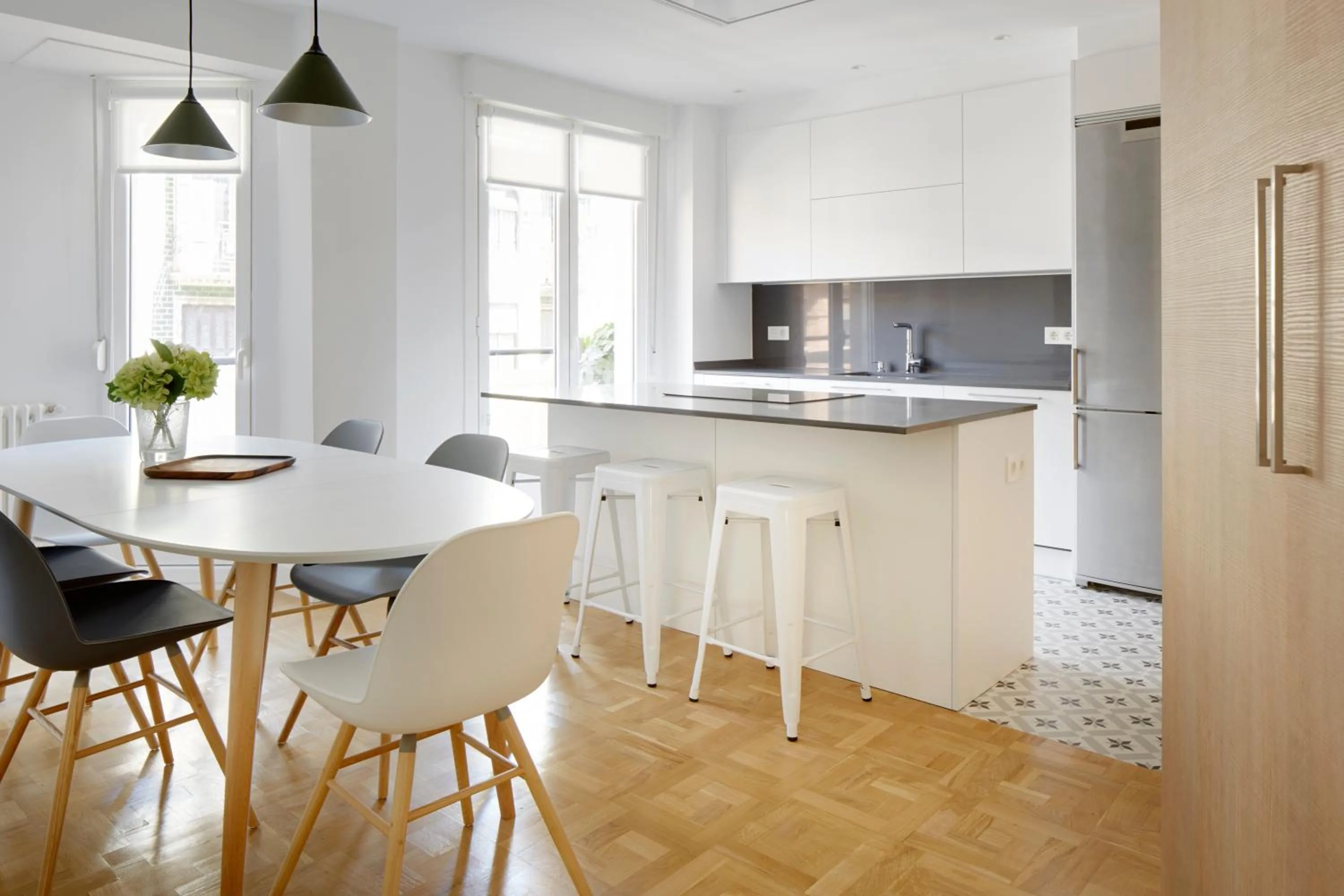 Dining area in Larroka by FeelFree Rentals