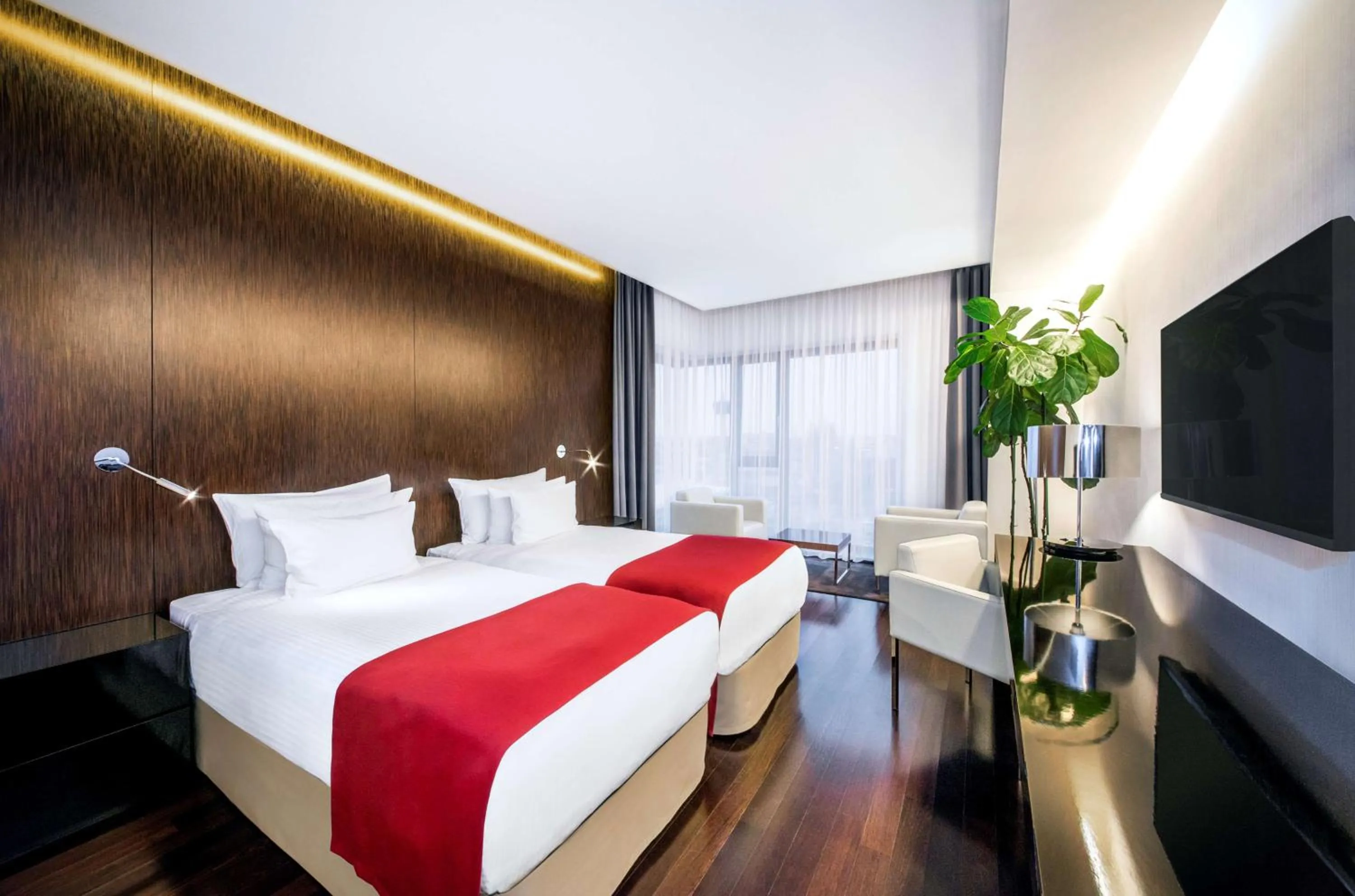 Photo of the whole room, Bed in NH Collection Olomouc Congress